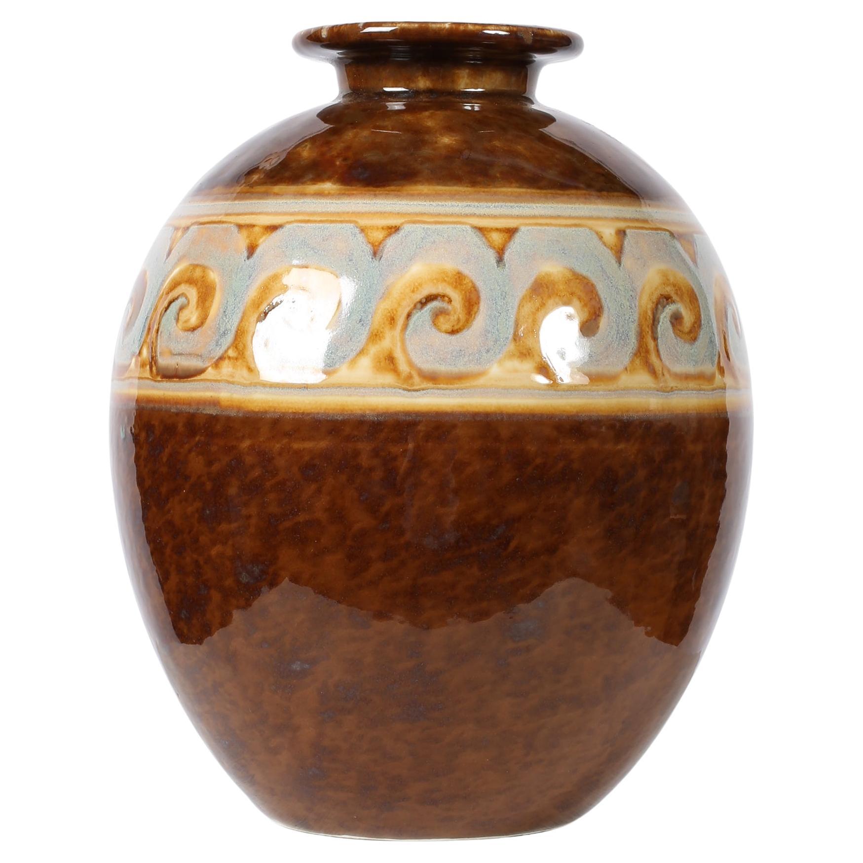 Vaso in porcellana Art Deco francese degli anni '20 di Camille Tharaud in vendita