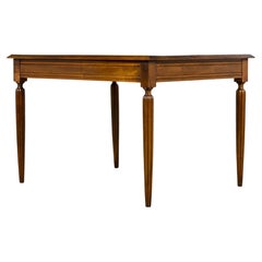 1920er Jahre Französisch Art Deco Nussbaum-Schreibtisch