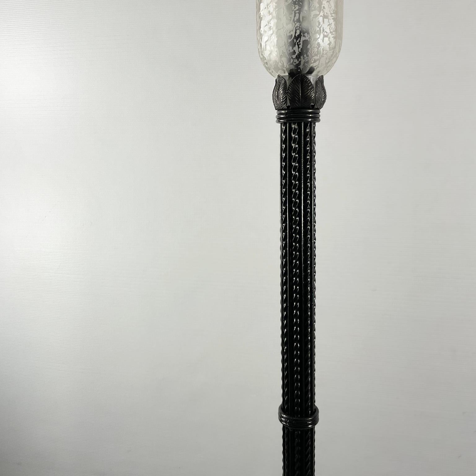 Art Glass 1920s French Art Deco Wrought Iron Floor Lamp with Frosted Glass Shade For Sale
