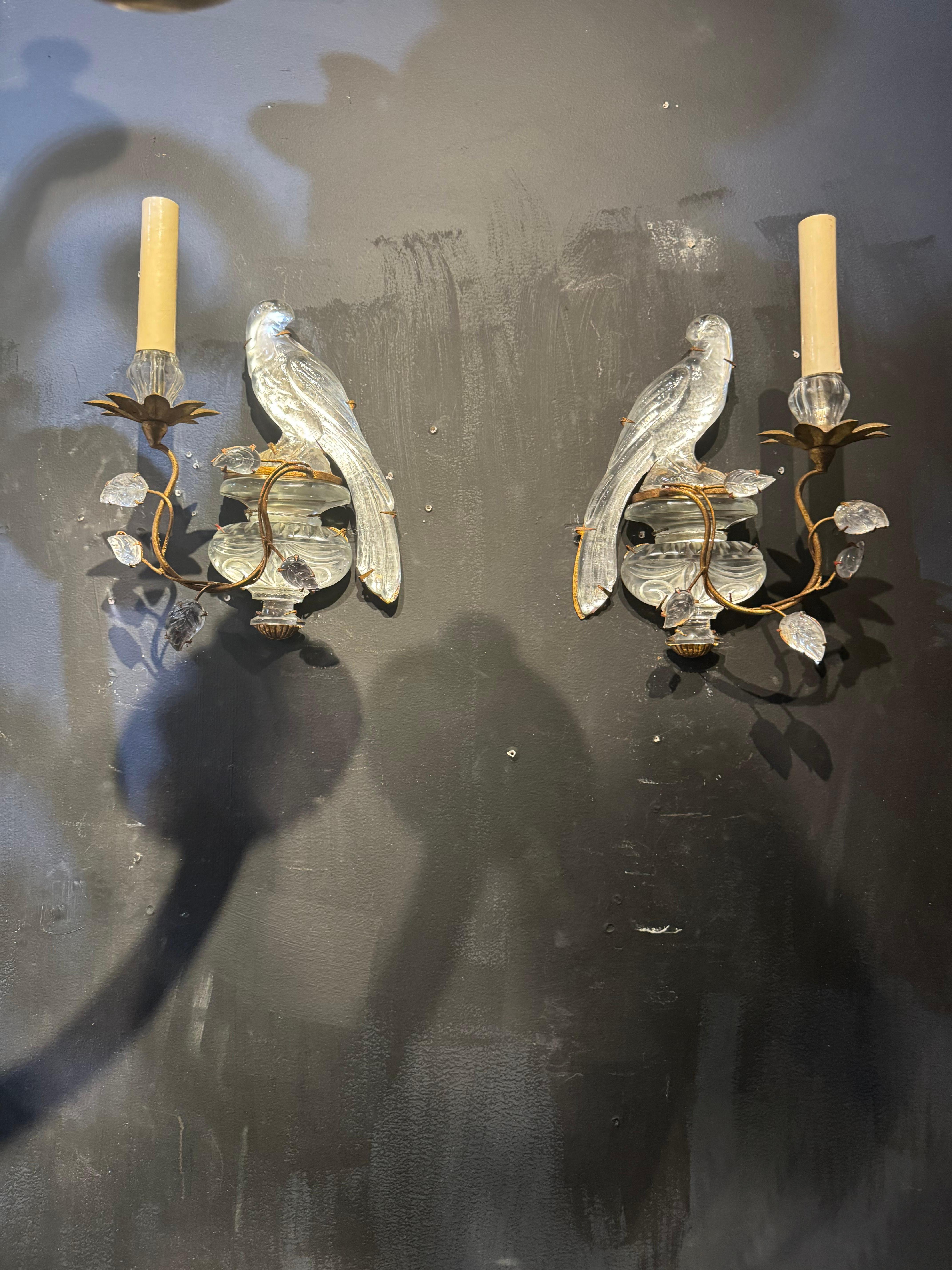 Apliques de Pájaro Bagues Franceses de 1920 con 1 Luz de Hoja de Oro Provincial francés en venta