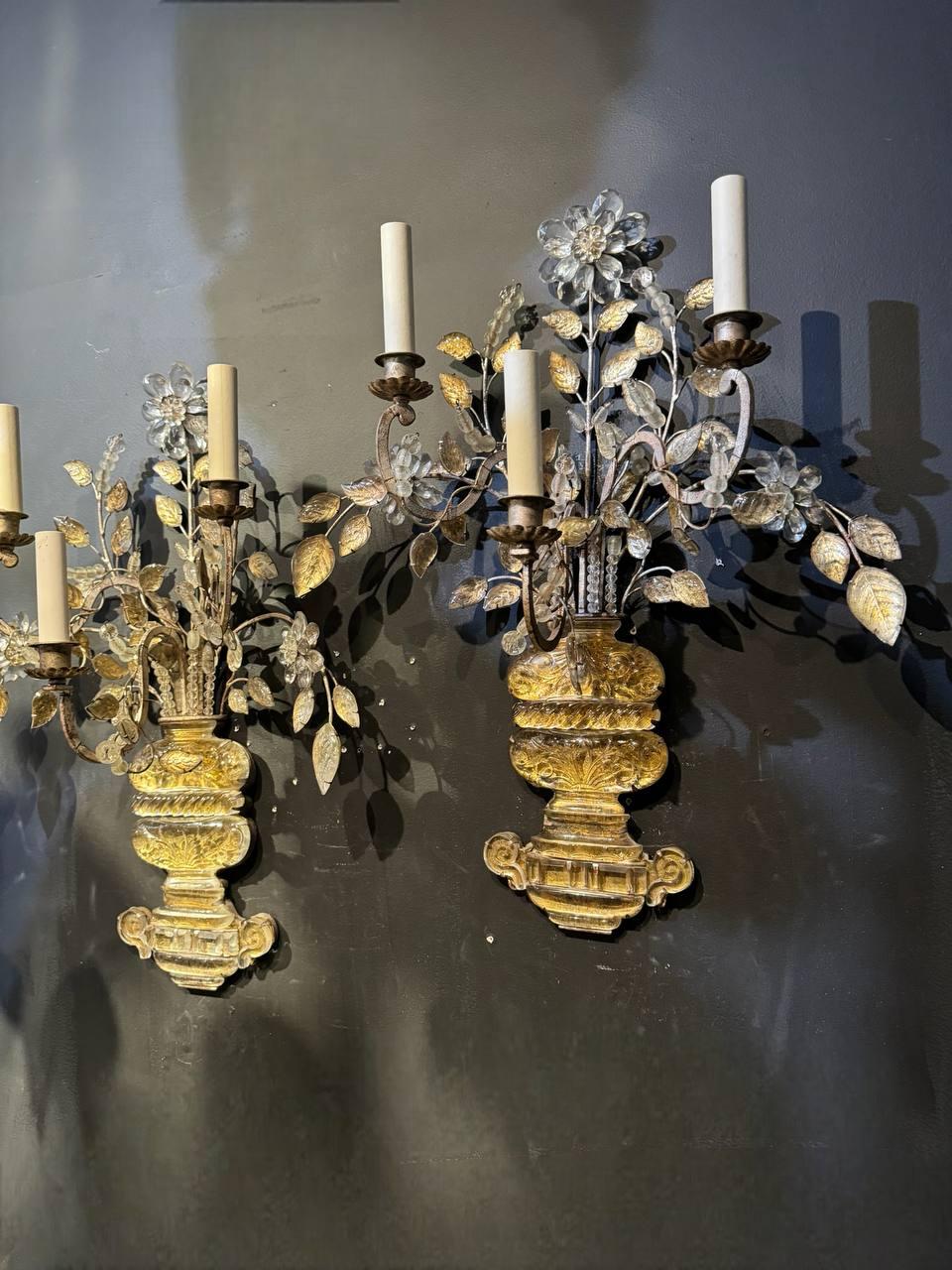 Grande applique a tre luci in foglia d'argento Bagues francese degli anni '20 In condizioni buone in vendita a New York, NY