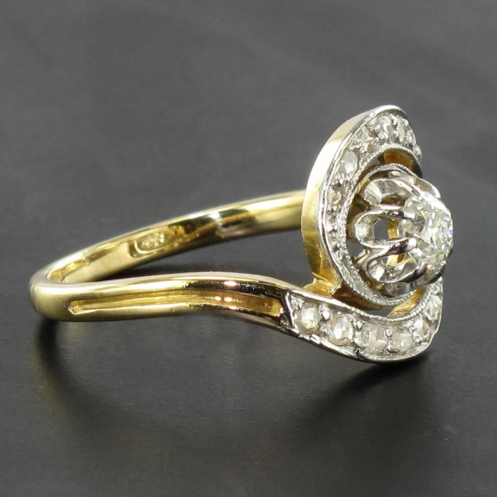 1920s French Belle Epoque Diamond Engagement Swirl Ring In Good Condition In Poitiers, FR