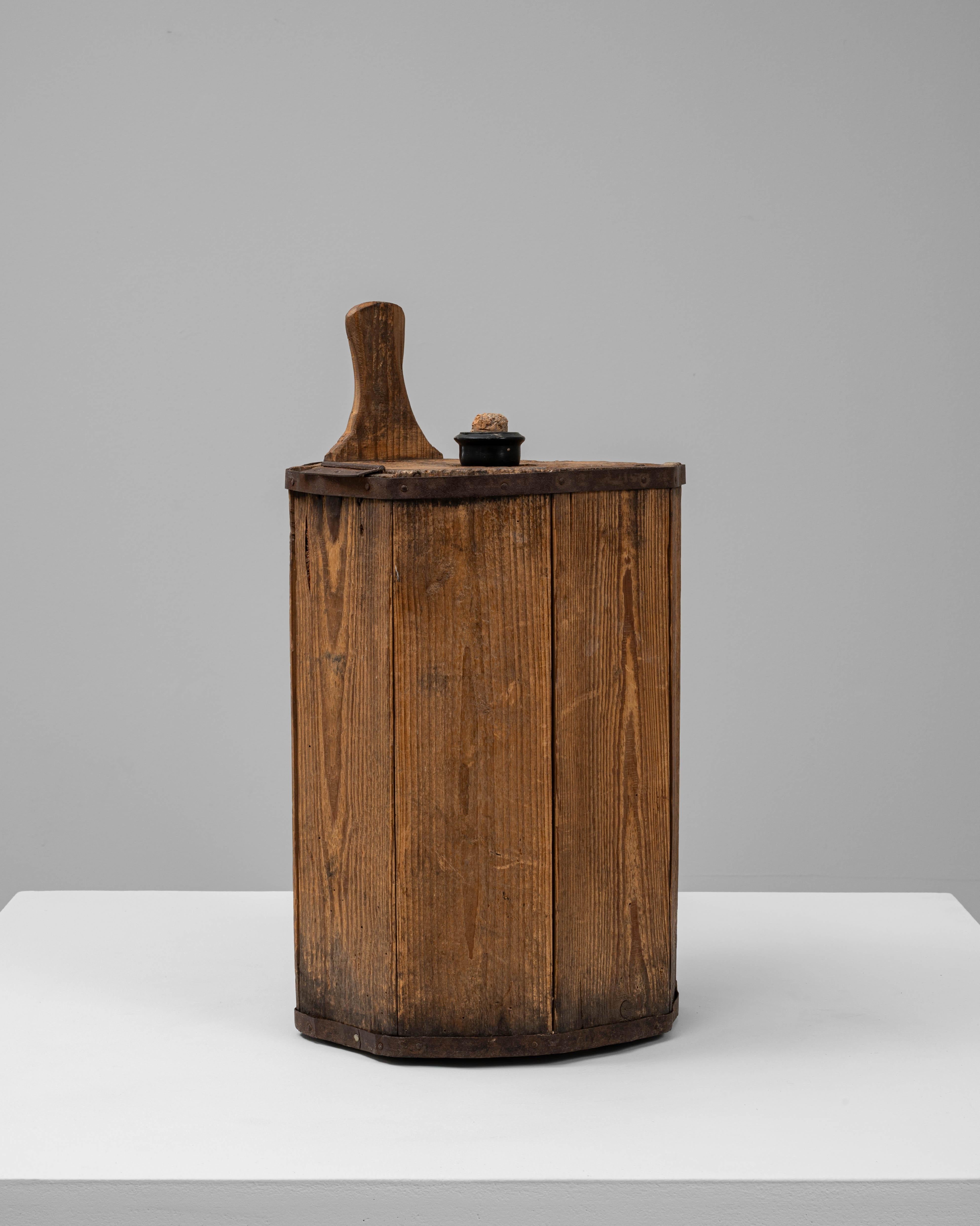 1920er Jahre Französisch Flasche in Holzkiste (20. Jahrhundert) im Angebot