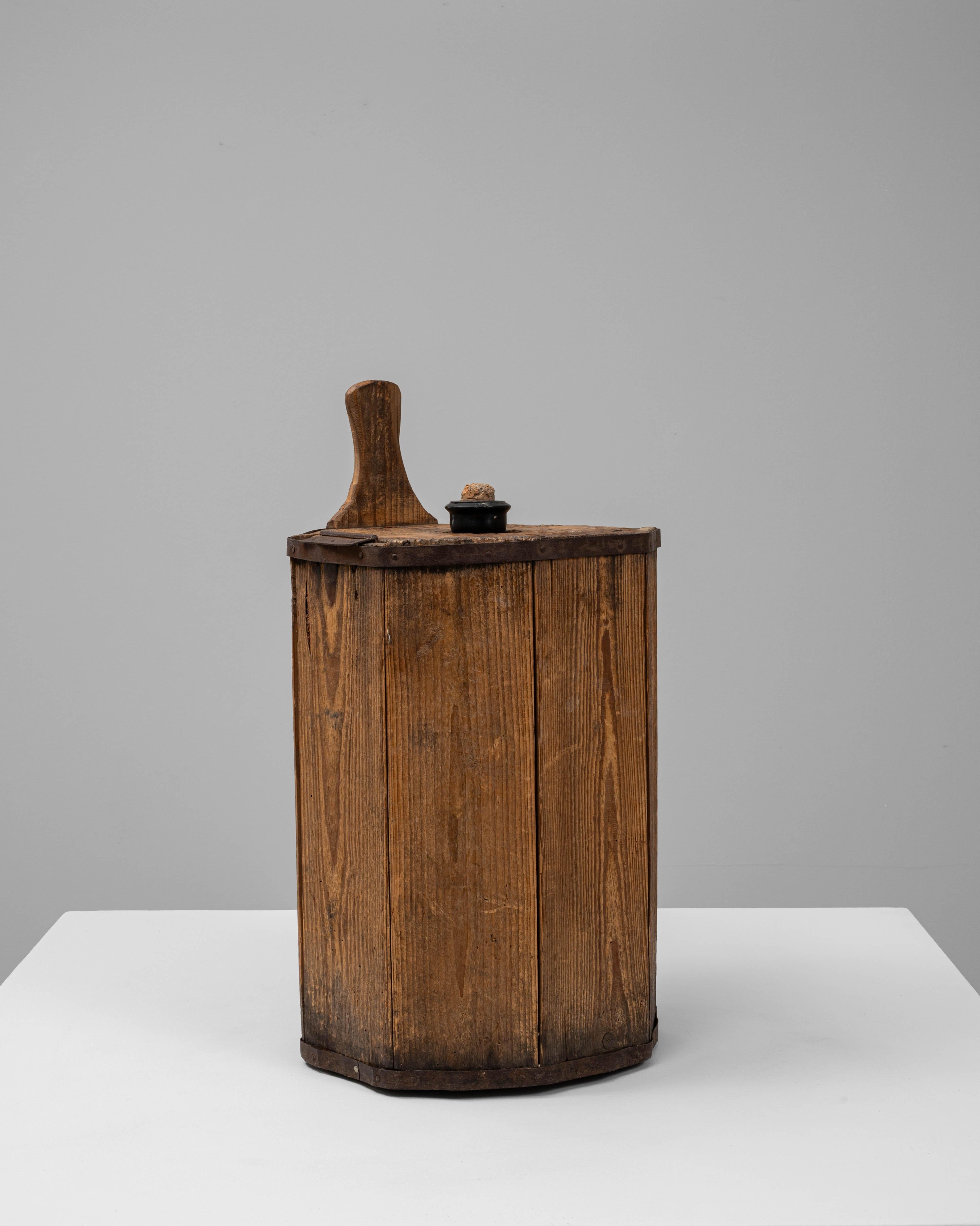 1920er Jahre Französisch Flasche in Holzkiste im Angebot 1