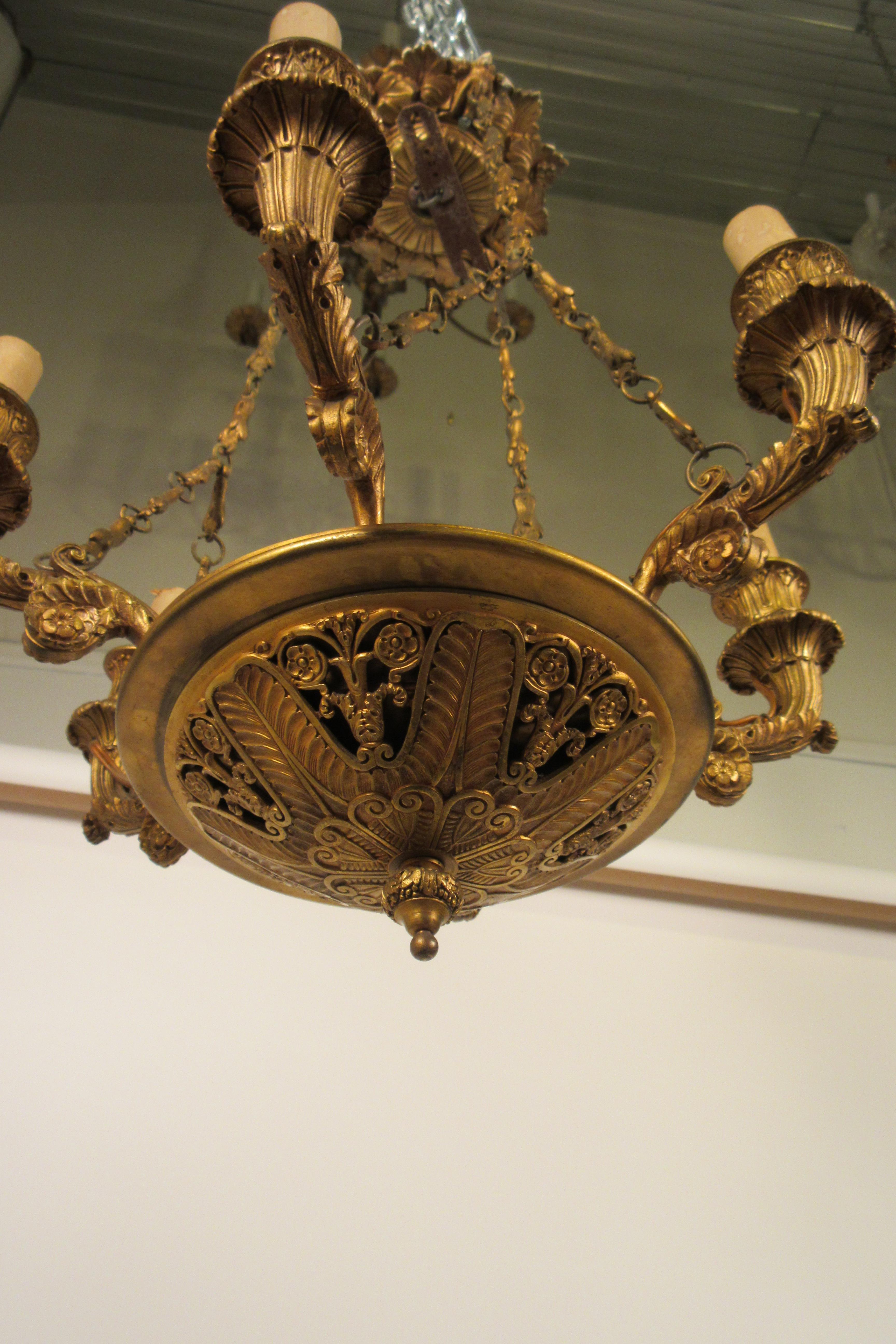 1920s French Bronze Small Classical Chandelier For Sale 8