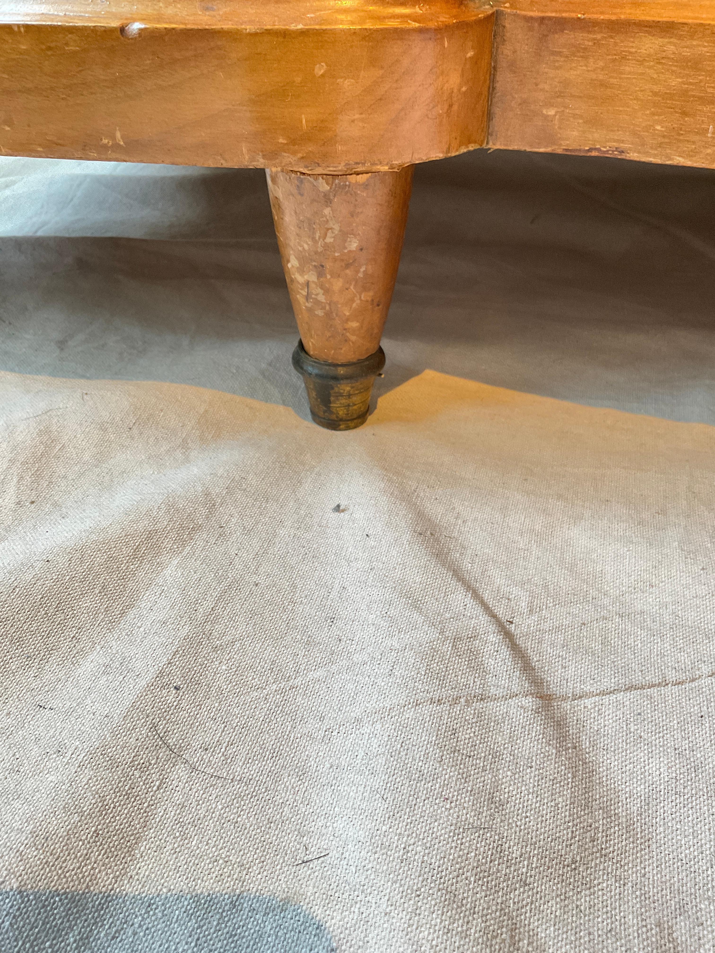Credenza francese degli anni '20 in legno di radica con piano in marmo in vendita 6