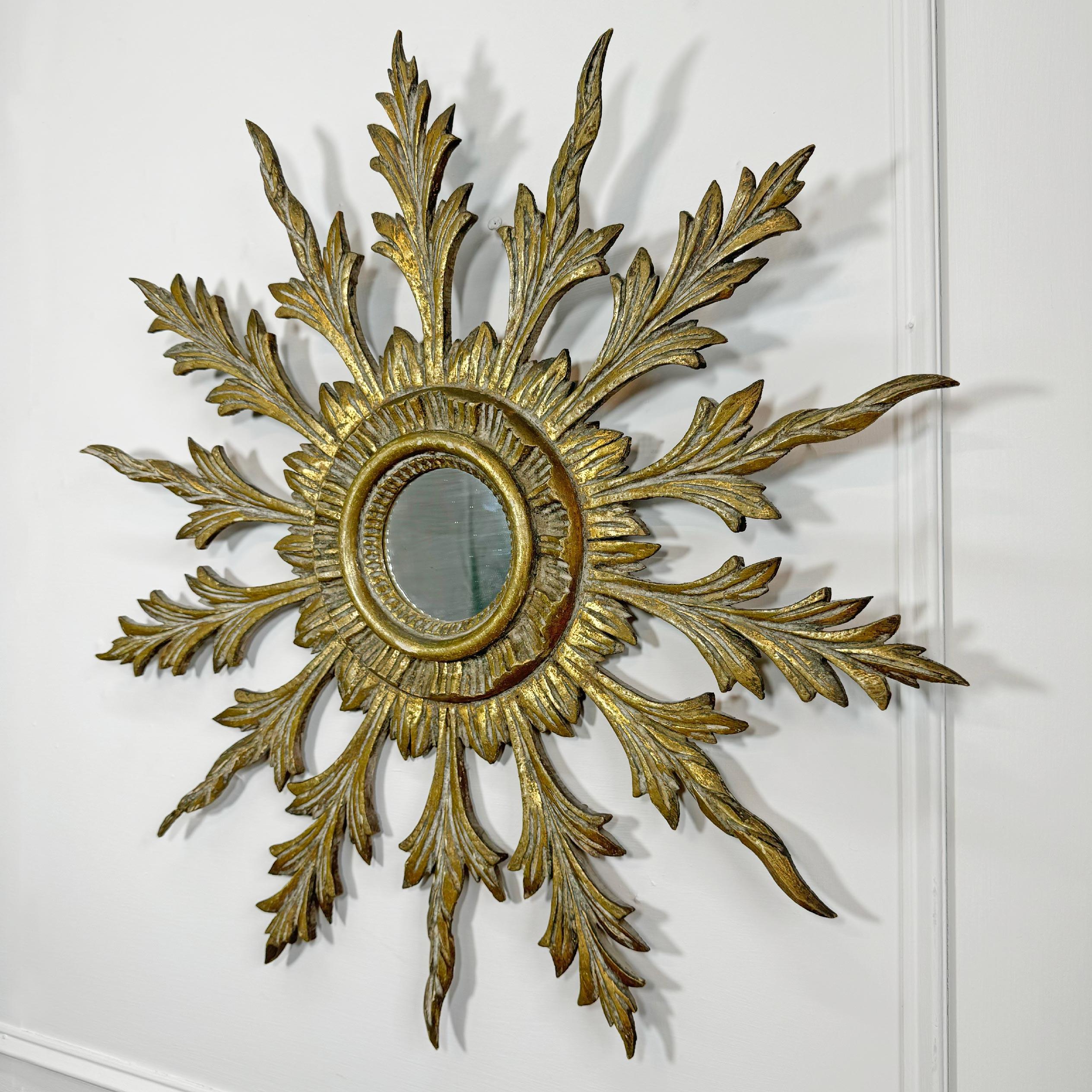1920er Jahre Französisch geschnitzt Giltwood Sunburst Spiegel im Angebot 2