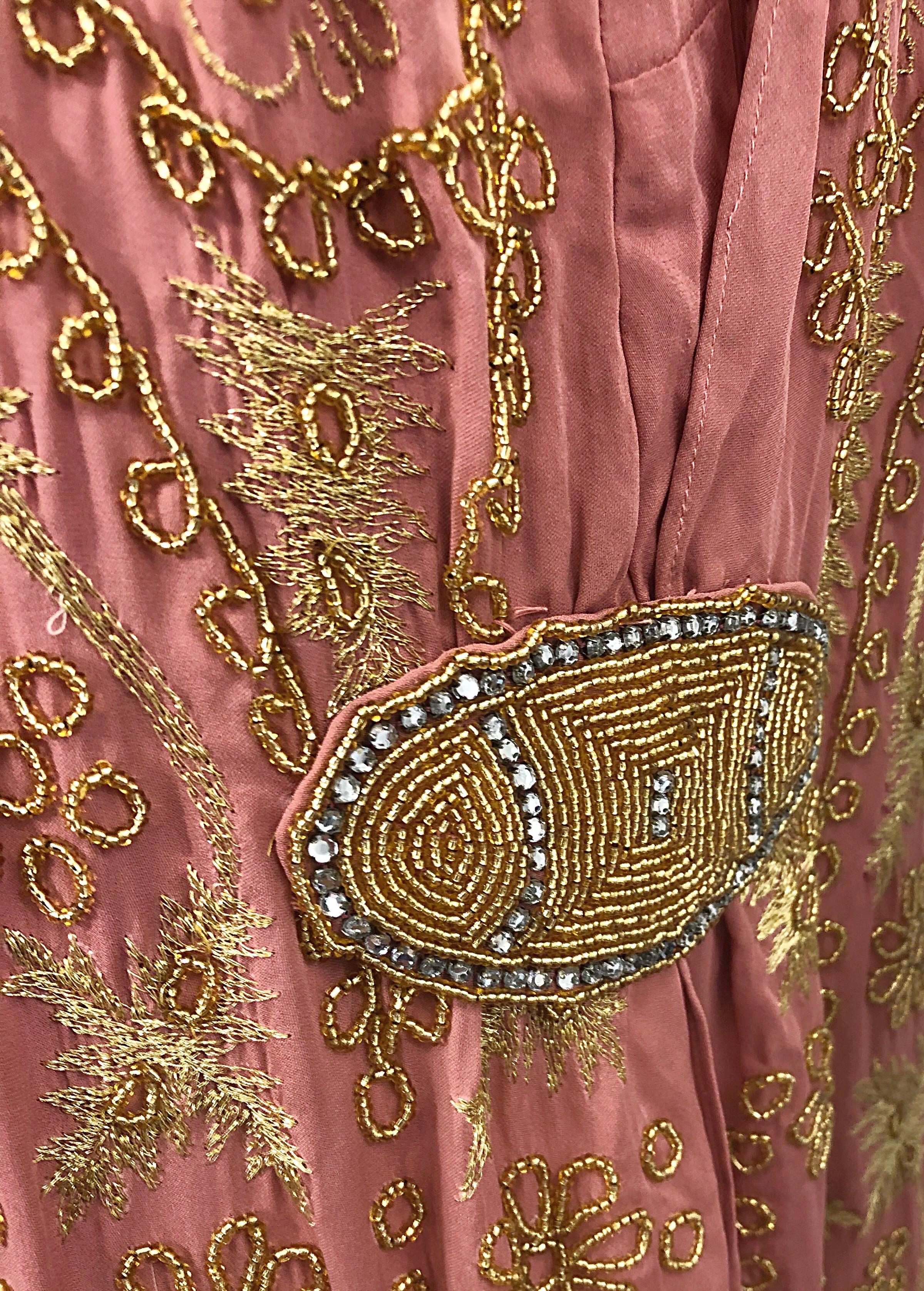 Gatsby Robe de soirée vintage haute couture française rose et or avec perles (années 1920) Pour femmes en vente