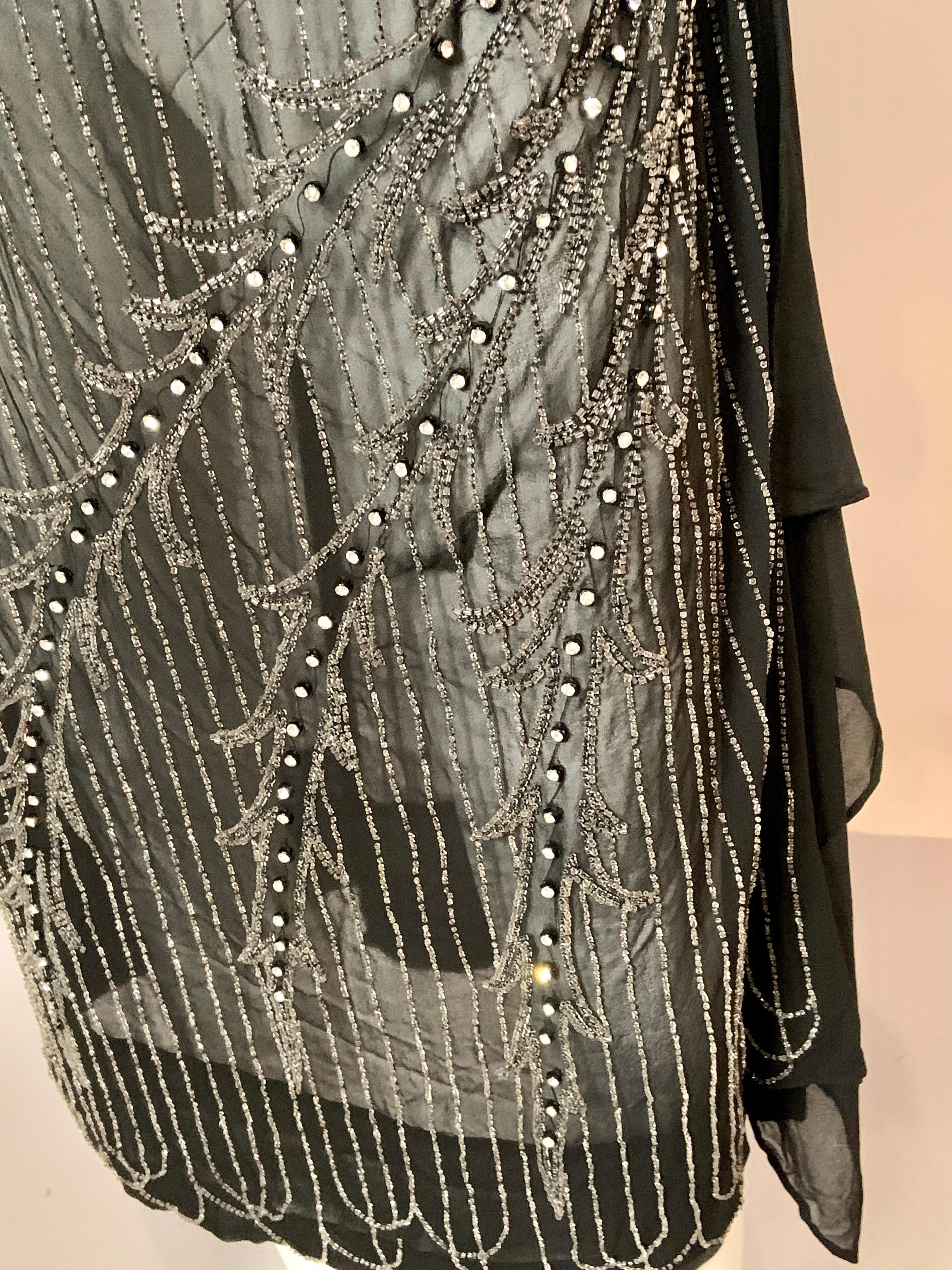 1920's French Flapper Dress  Black Silk with Sparkling Beadwork For Sale 1