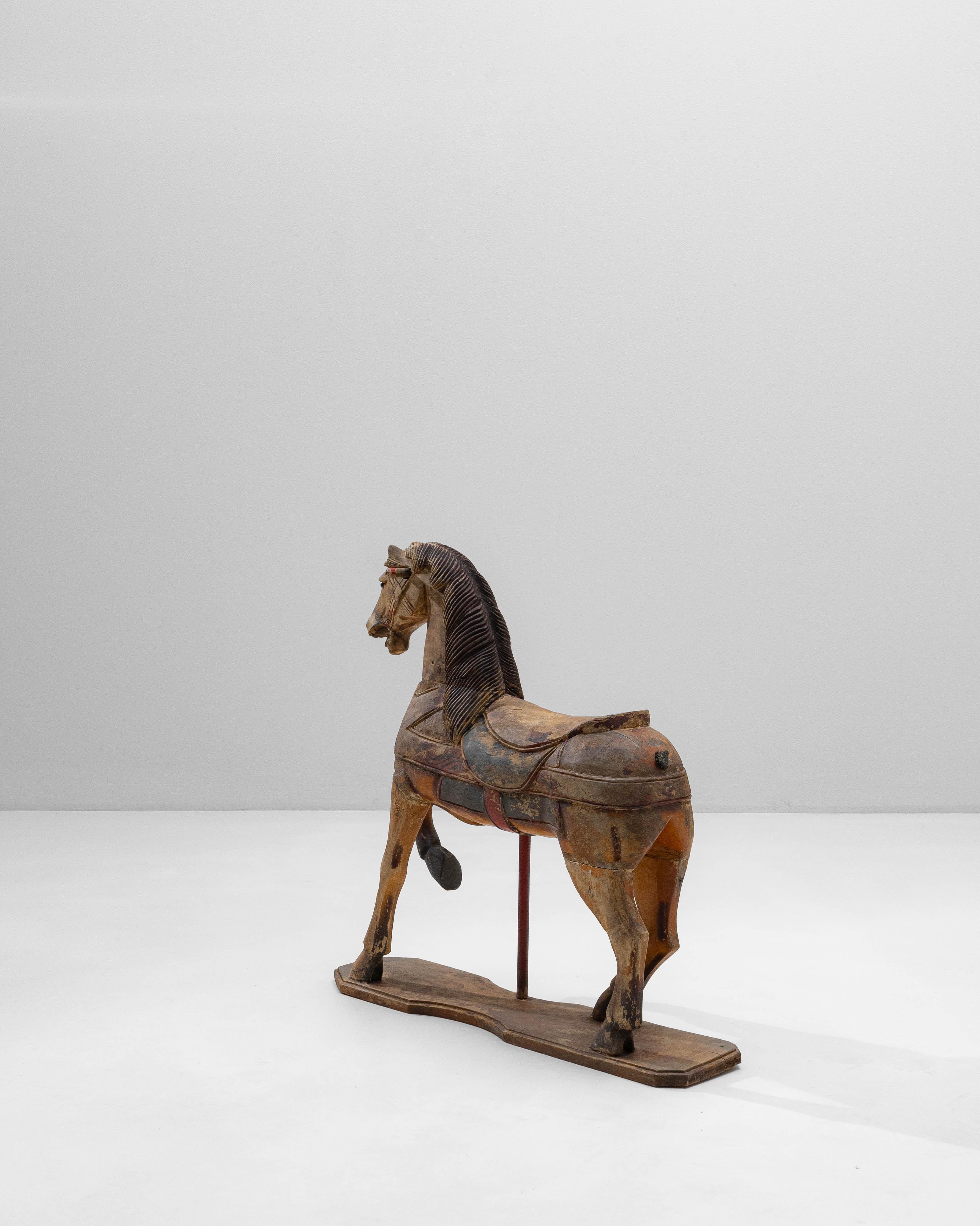 XX secolo 1920s French Hand-Carved Wooden Carousel Horse in vendita