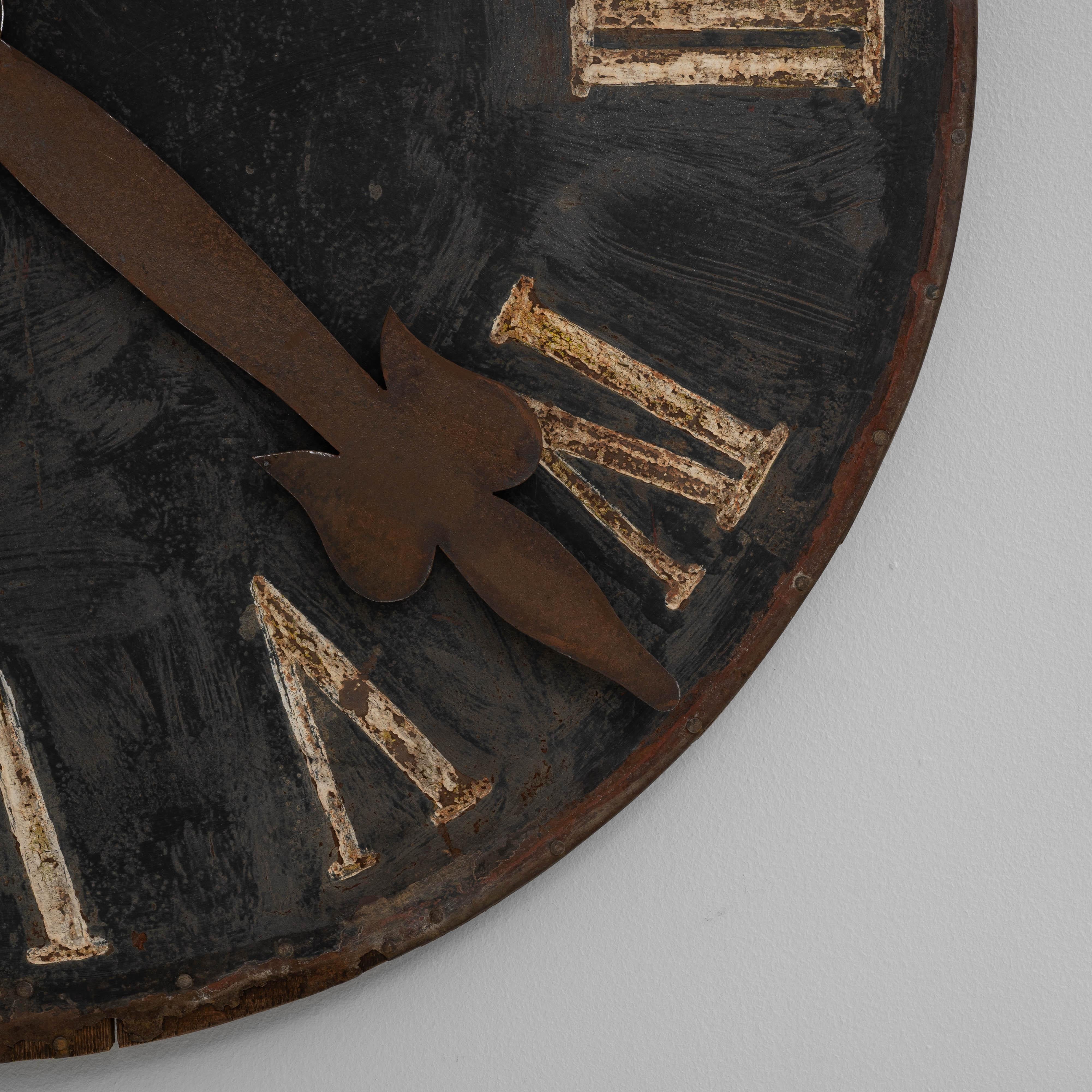 1920er Jahre Französisch Industrie Metall Wanduhr Gesicht im Angebot 3