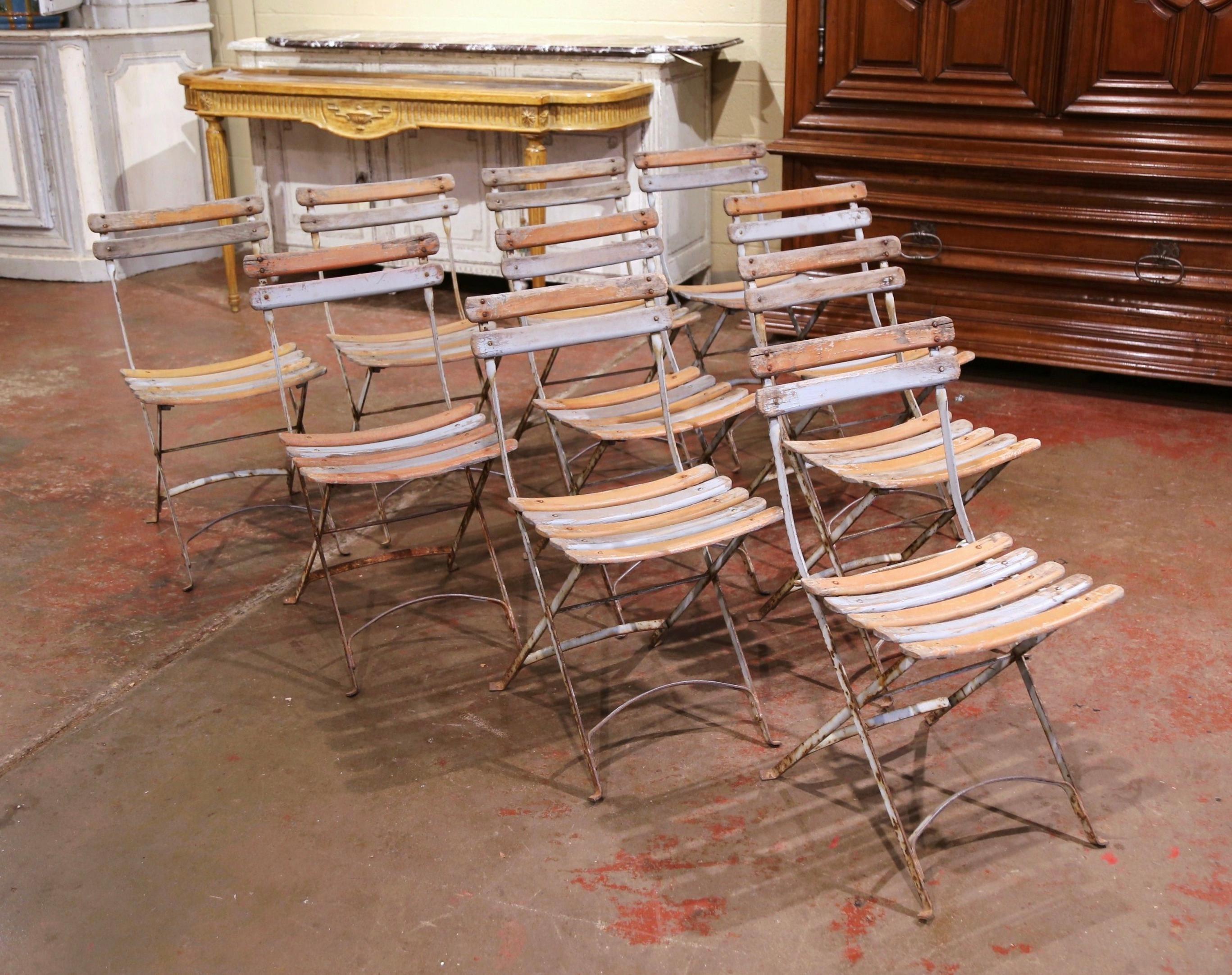 1920s French Iron and Wood Painted Folding Bistrot Chairs, Set of Ten In Good Condition In Dallas, TX