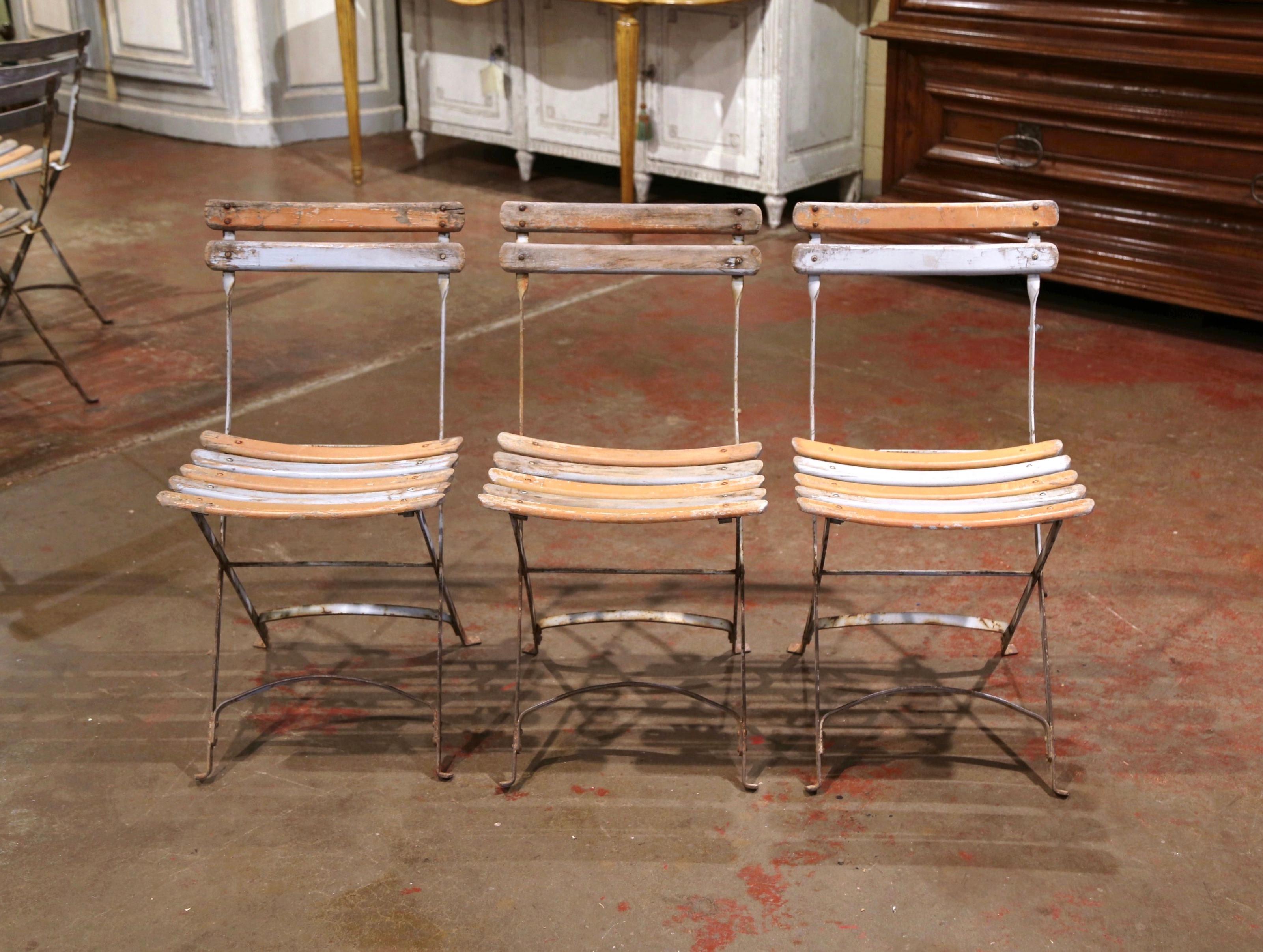 20th Century 1920s French Iron and Wood Painted Folding Bistrot Chairs, Set of Ten