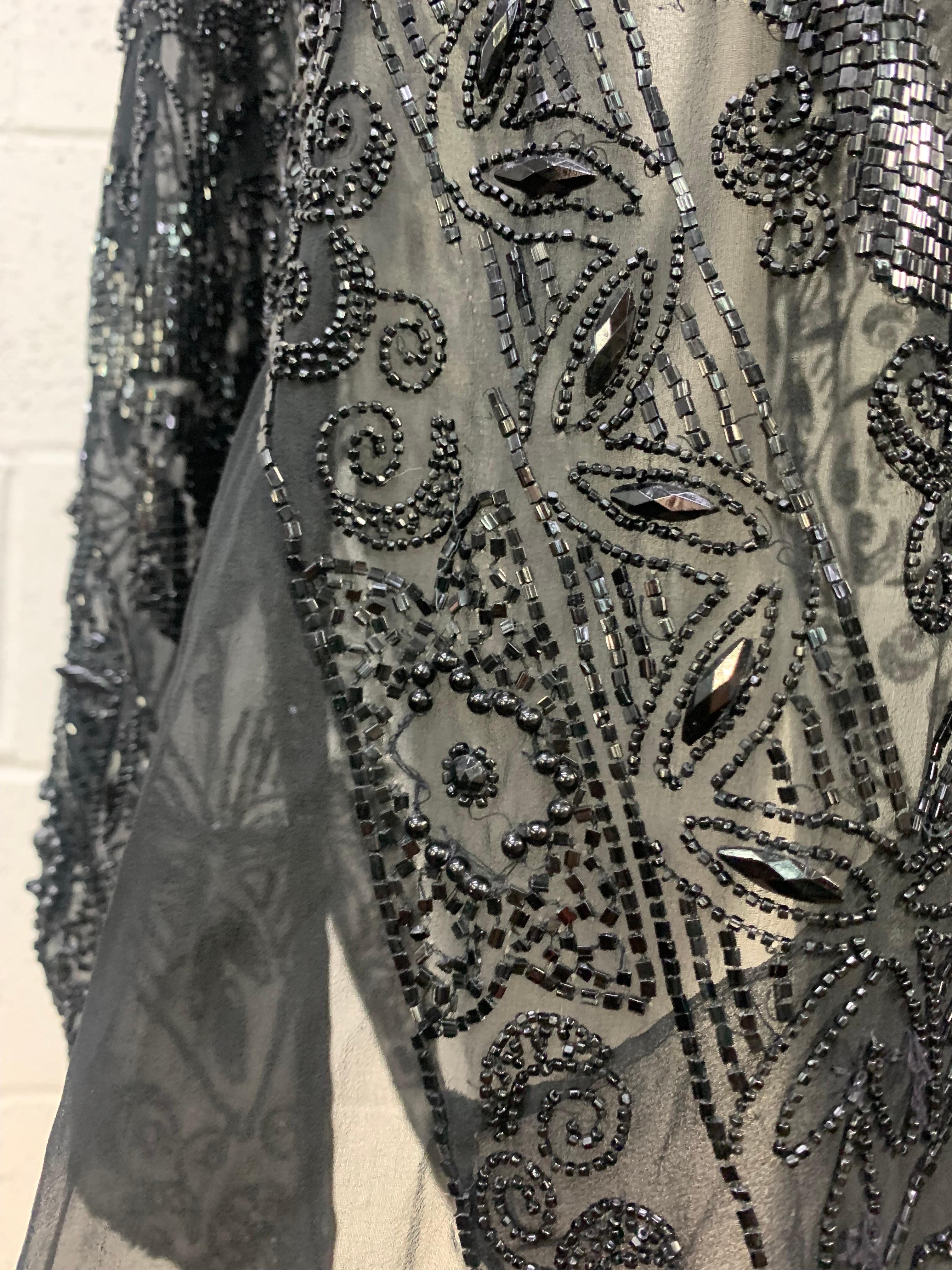 1920er Jahre Französisch Jet Perlen Schwarz Seide Chiffon Tunika Kleid  im Angebot 2