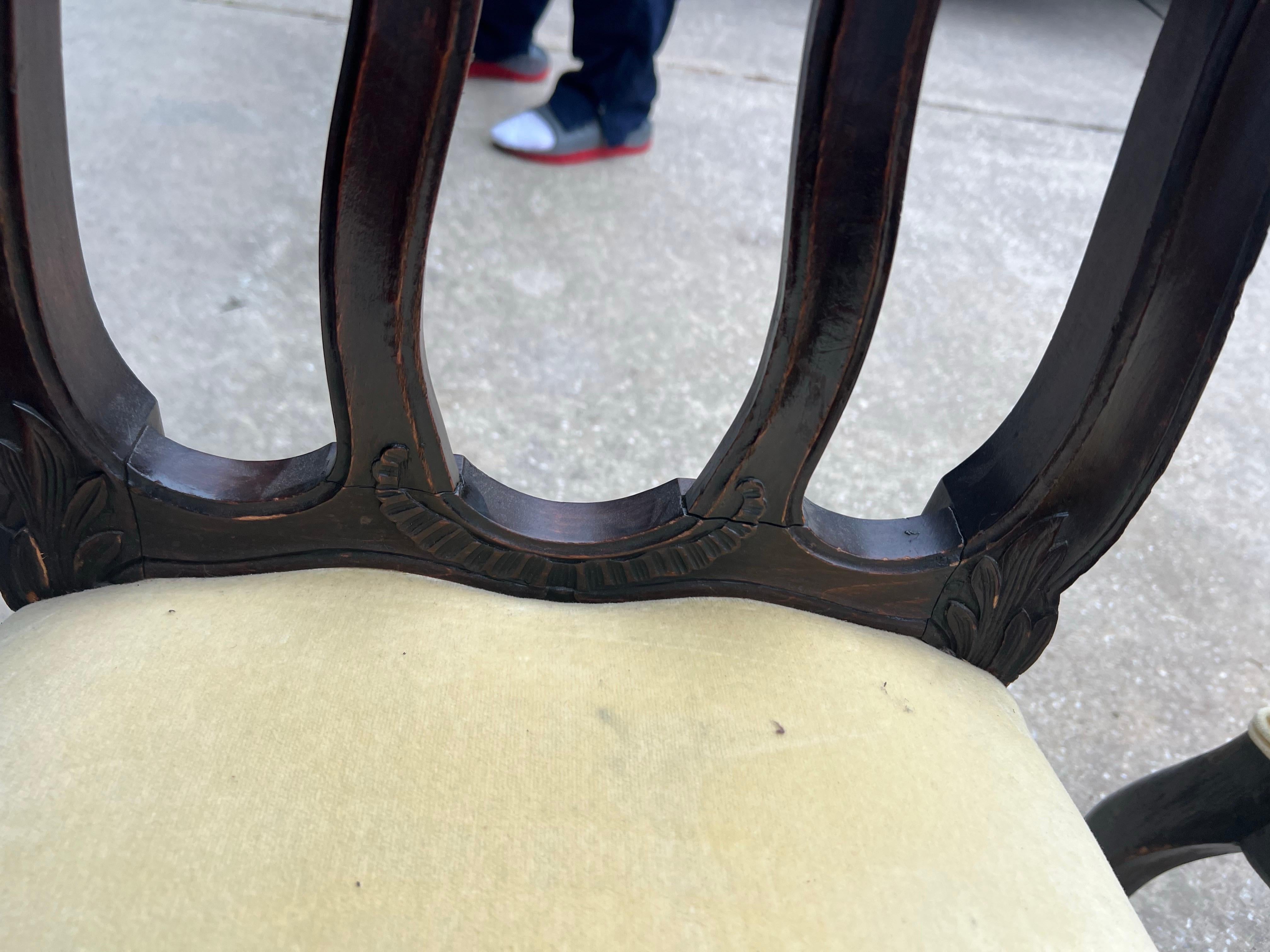 Juego de 4 sillas de comedor francesas de roble estilo Luis XV de los años 20 en venta 5