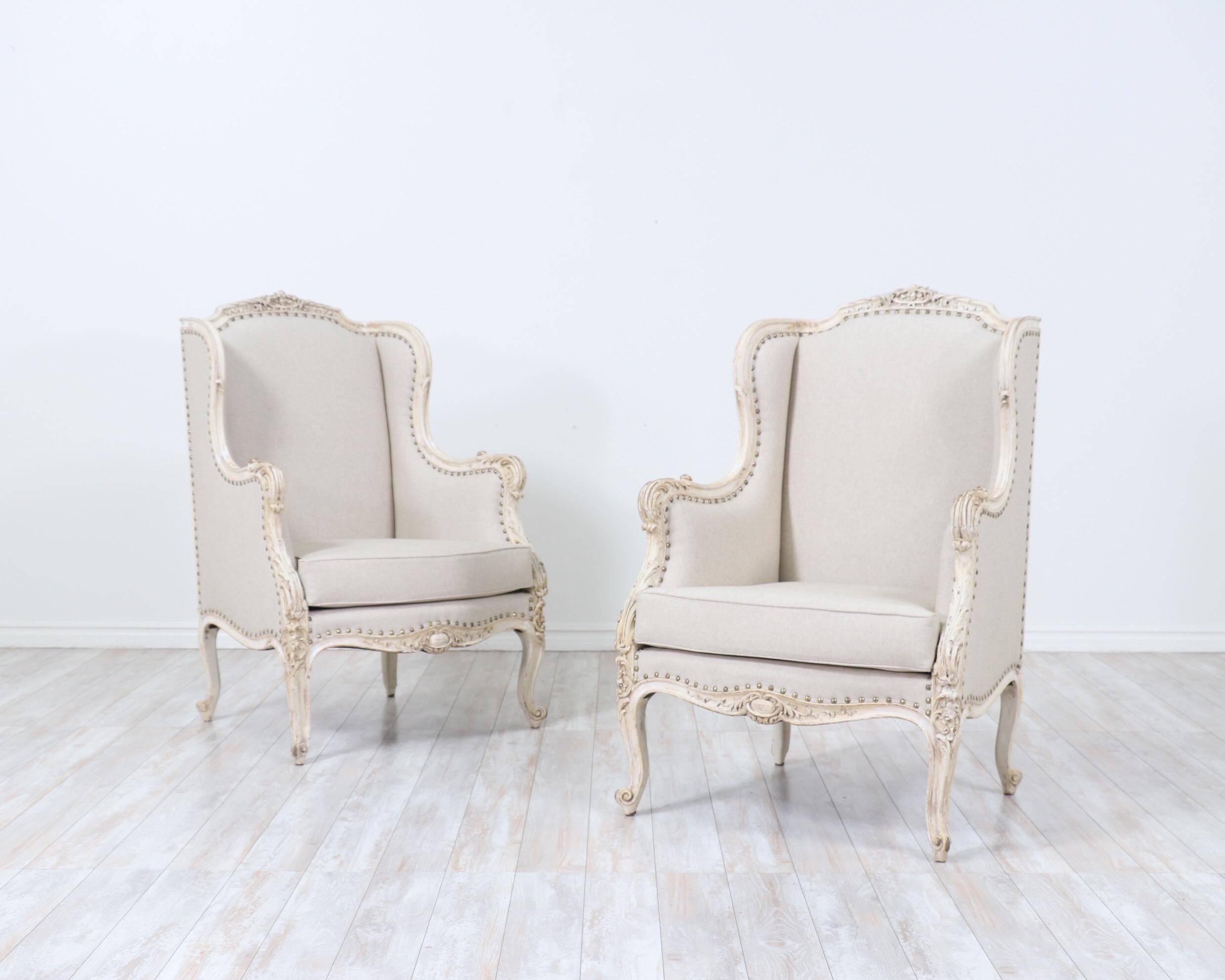 1920s French Louis XV-Style Painted and Carved Bergeres Chairs In Good Condition In Los Angeles, CA