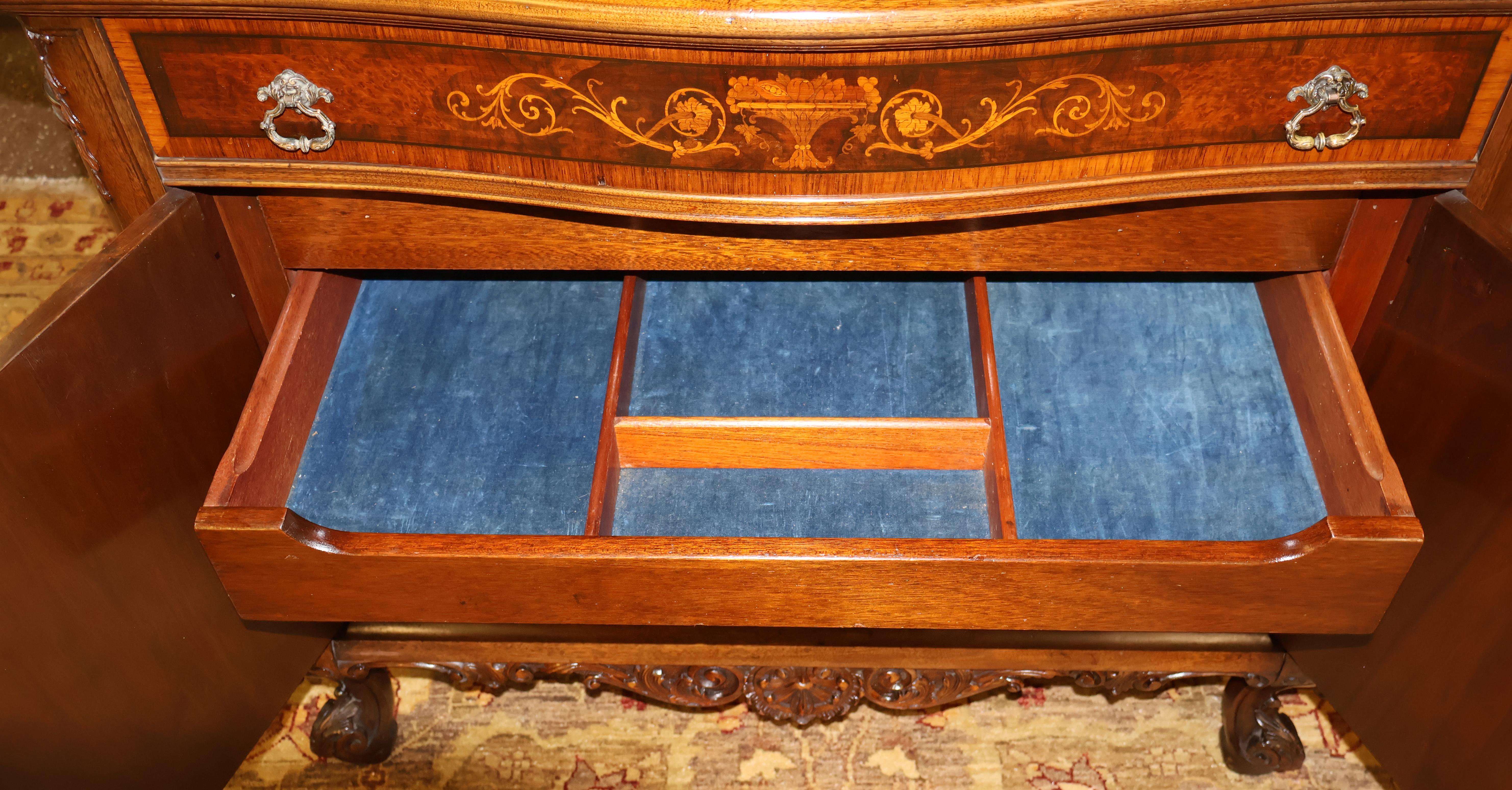1920's French Louis XV Style Walnut Inlaid Commode Chest Server By Rockford  For Sale 6