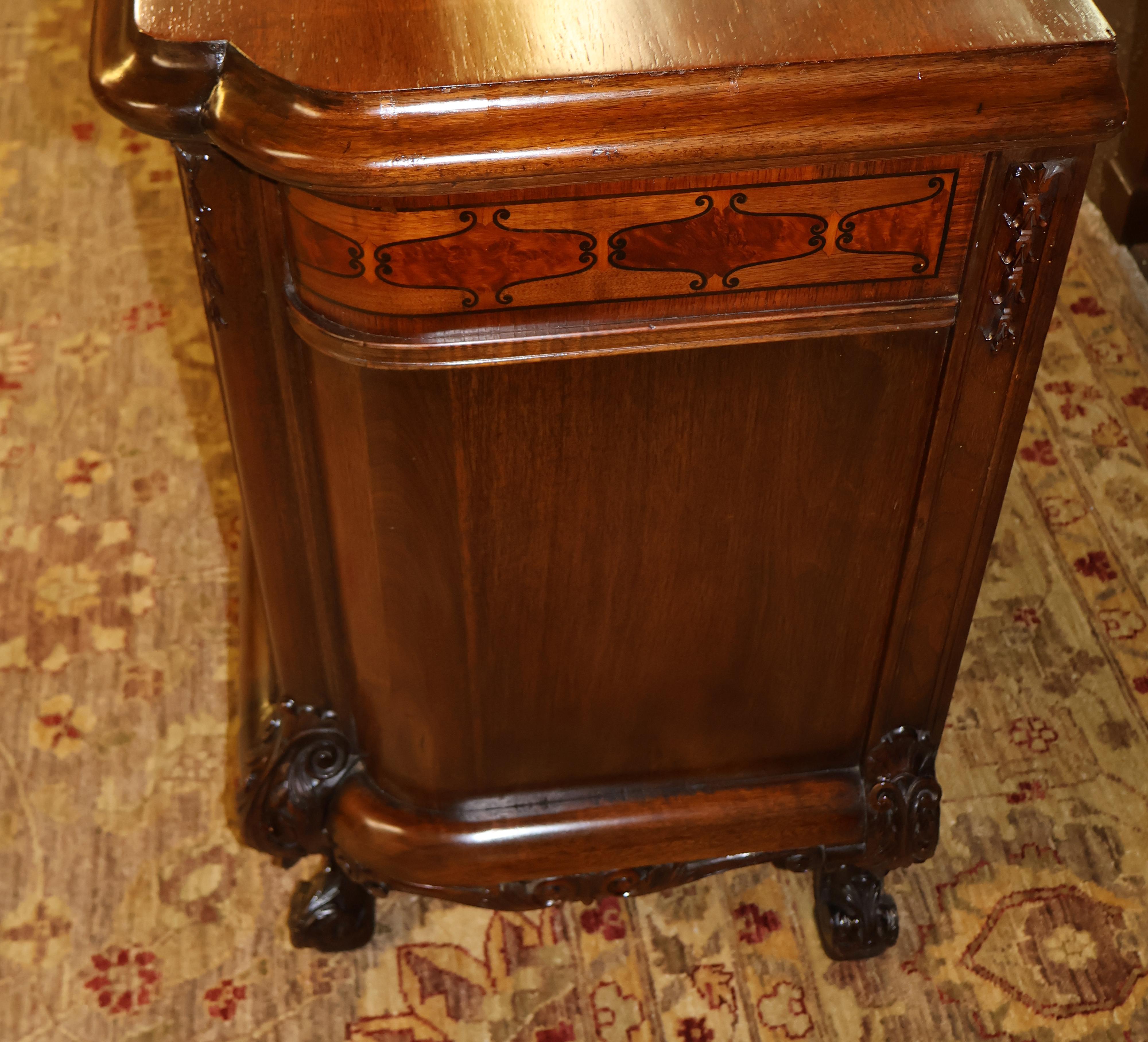 1920's French Louis XV Style Walnut Inlaid Commode Chest Server By Rockford  For Sale 2