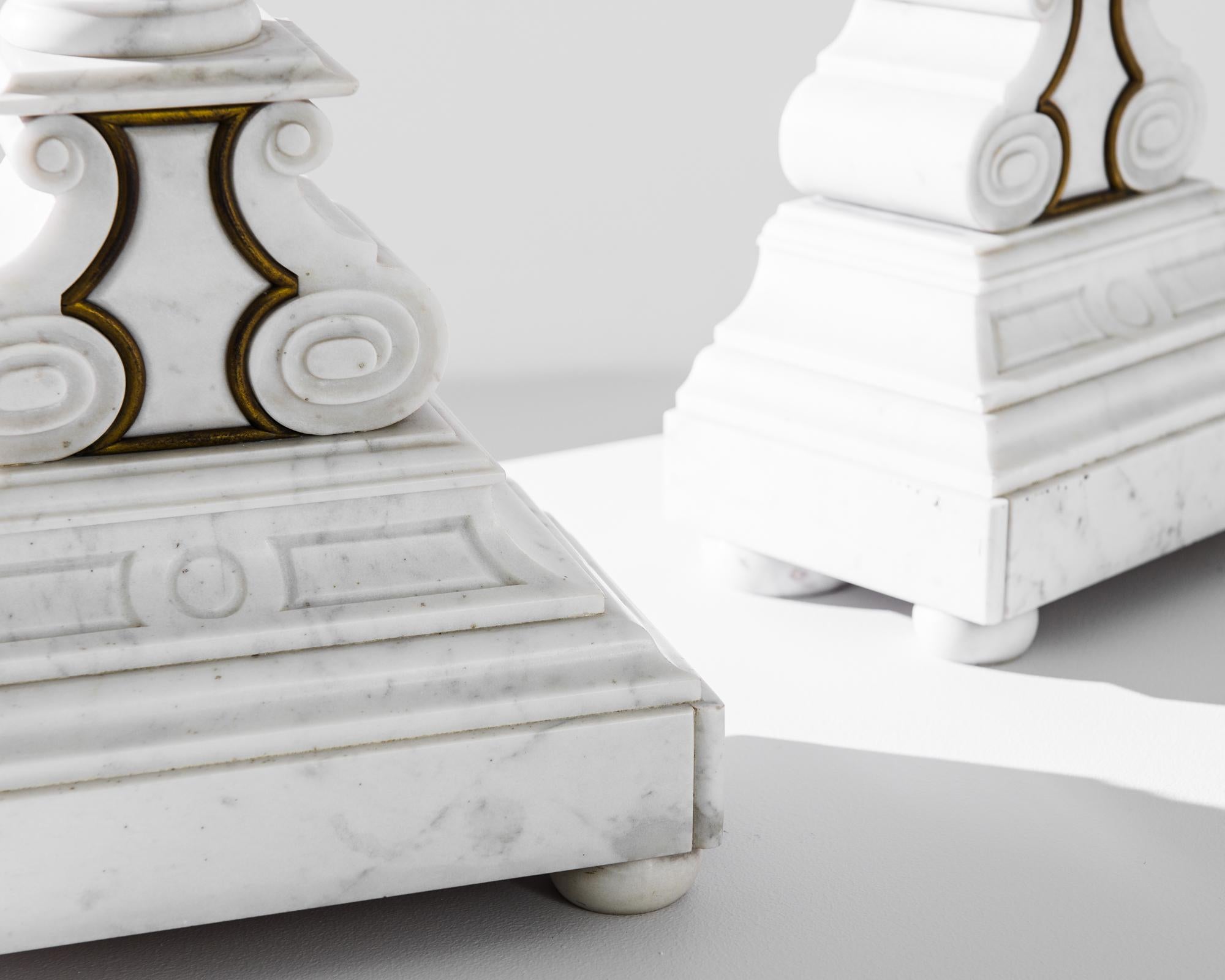 Beaux Arts 1920s French Marble Pedestals, a Pair