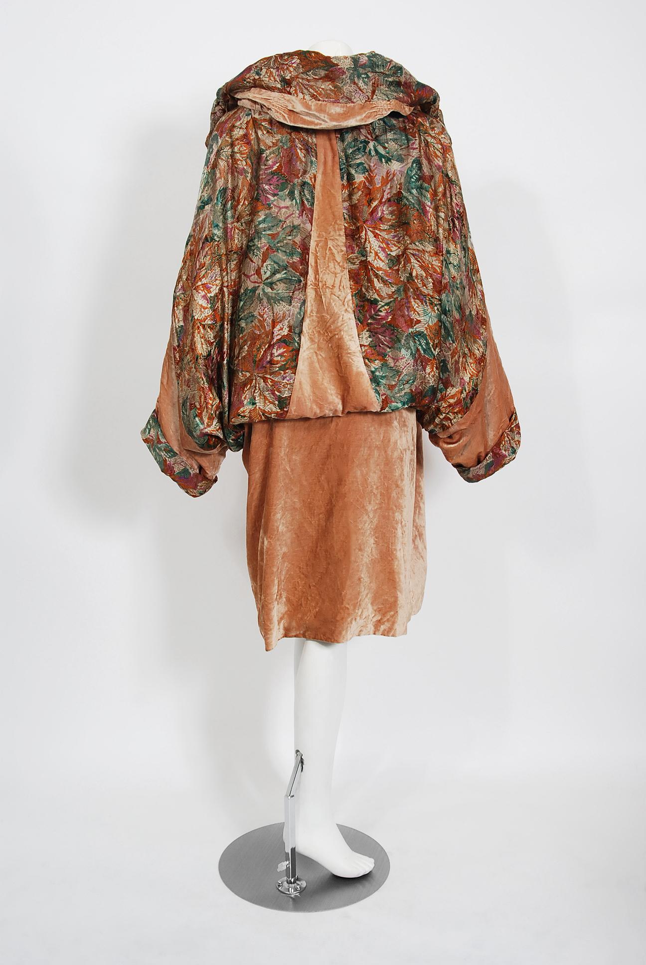 Women's Vintage 1920's French Metallic Deco Lamé & Pink Velvet Dolman-Sleeve Cocoon Coat
