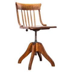 Französischer Atelier-Drehstuhl aus Eiche A aus den 1920er Jahren