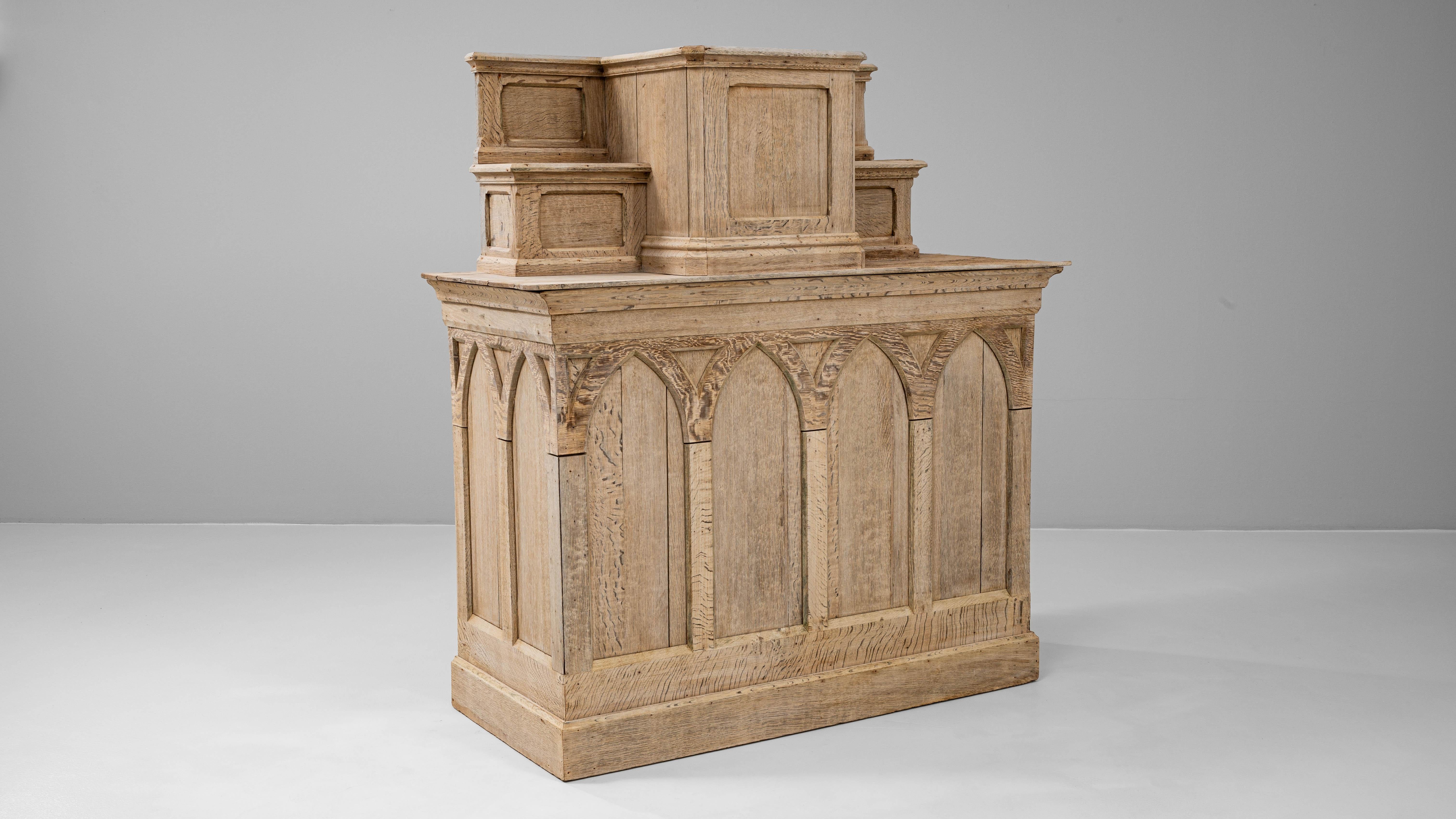 1920s French Oak Display Cabinet For Sale 2