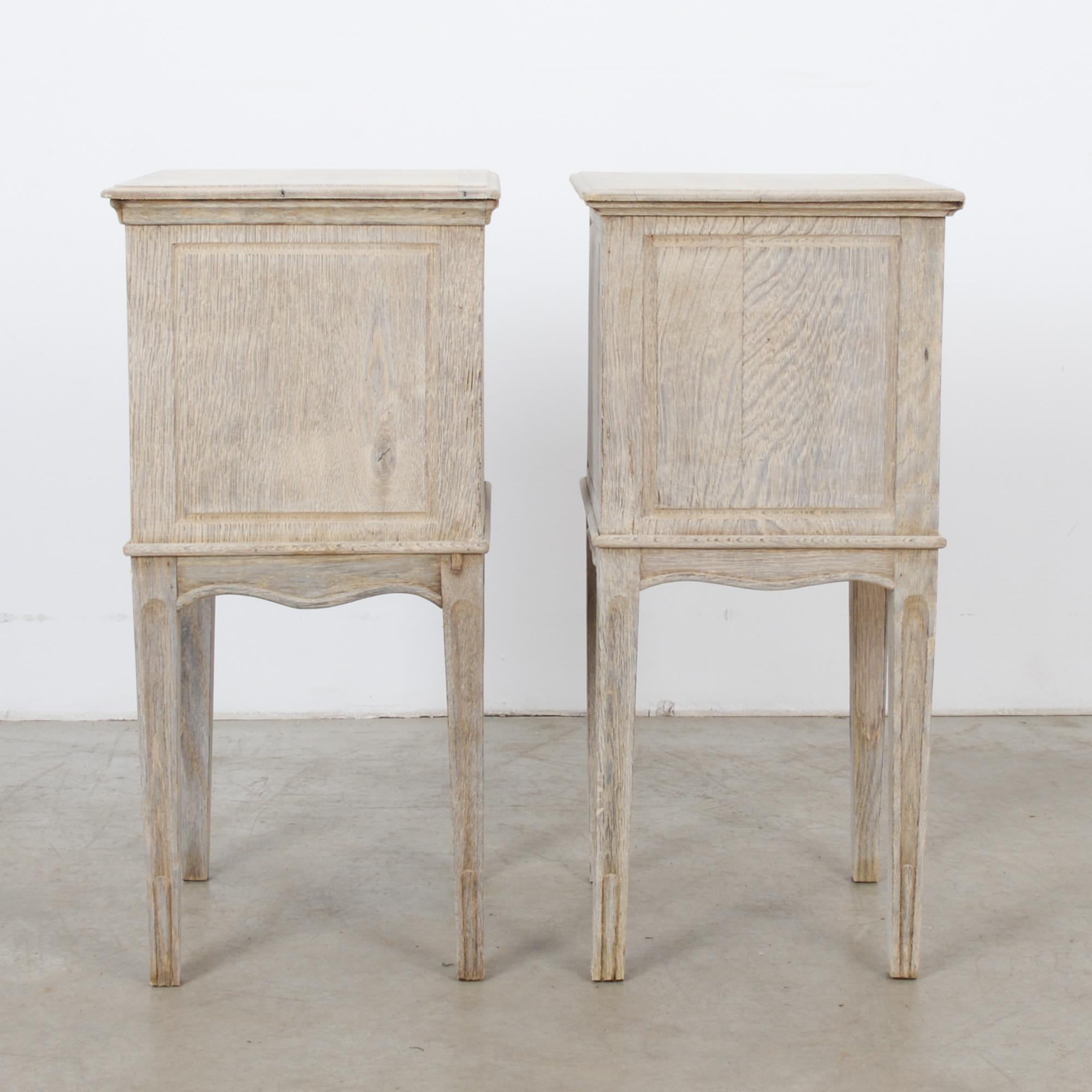 Early 20th Century 1920s French Oak Side Tables, a Pair