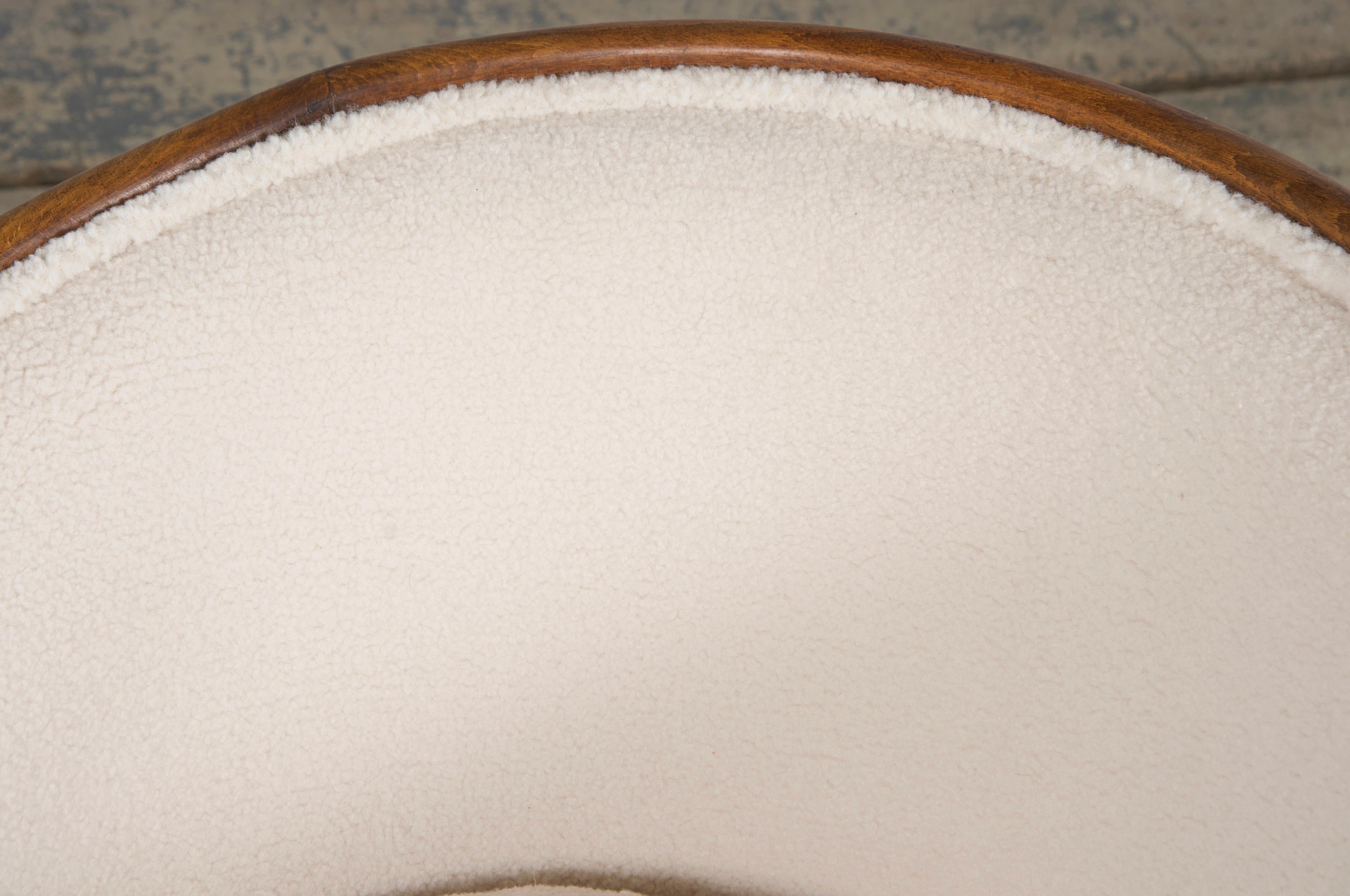 1920s French Parisian Art Deco Maple Tub Armchairs in Cream Boucle - A Pair For Sale 9