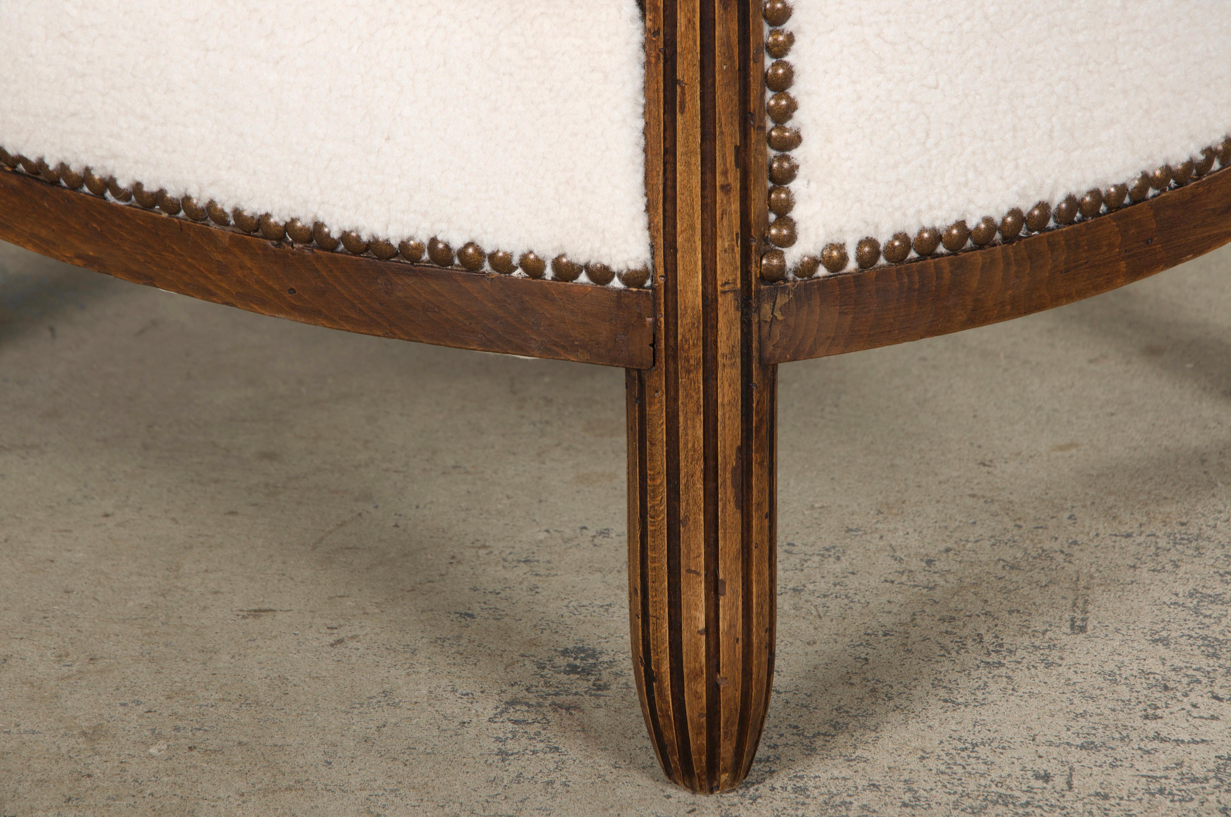 1920s French Parisian Art Deco Maple Tub Armchairs in Cream Boucle - A Pair For Sale 11