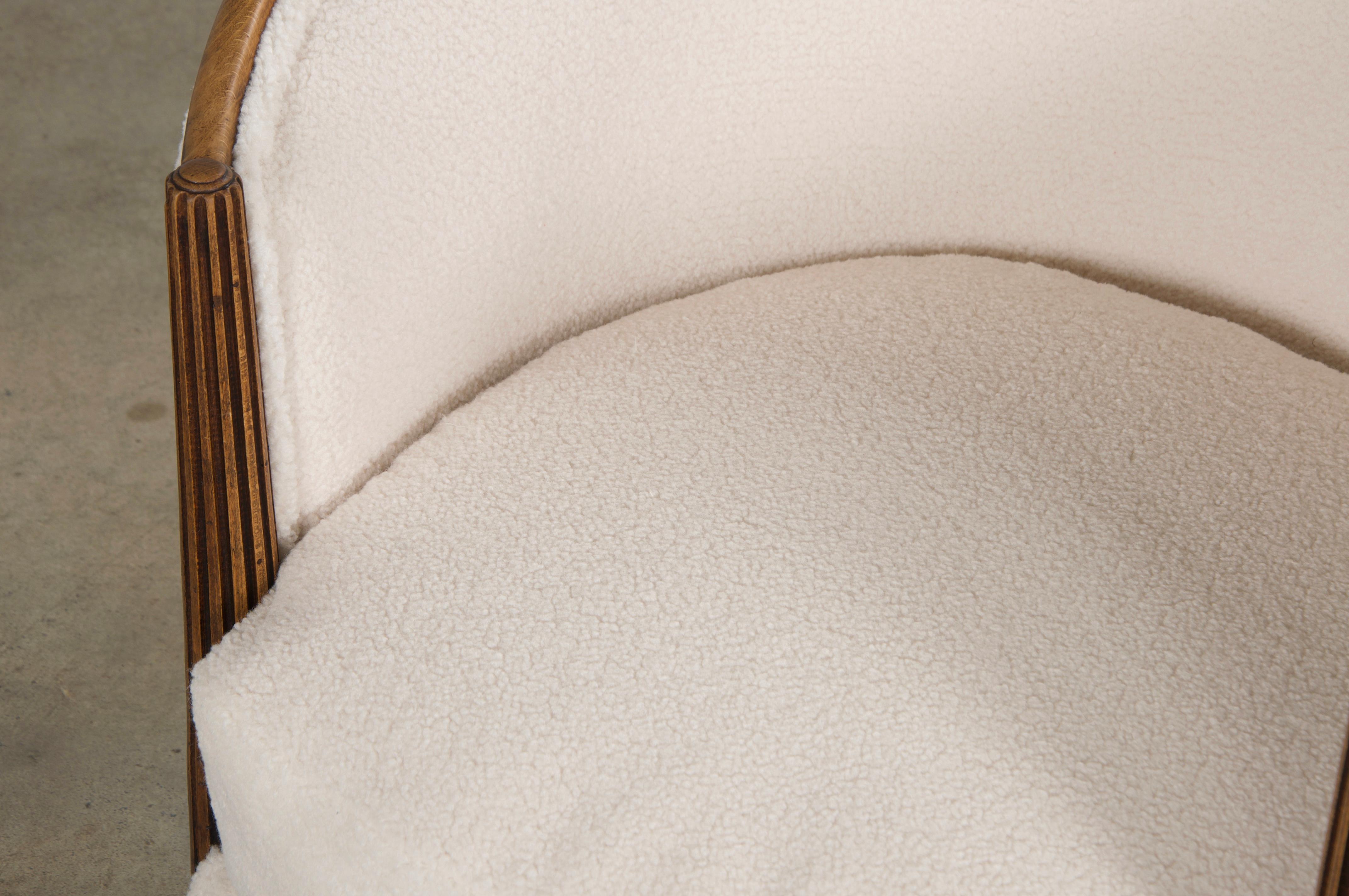 1920s French Parisian Art Deco Maple Tub Armchairs in Cream Boucle - A Pair For Sale 2