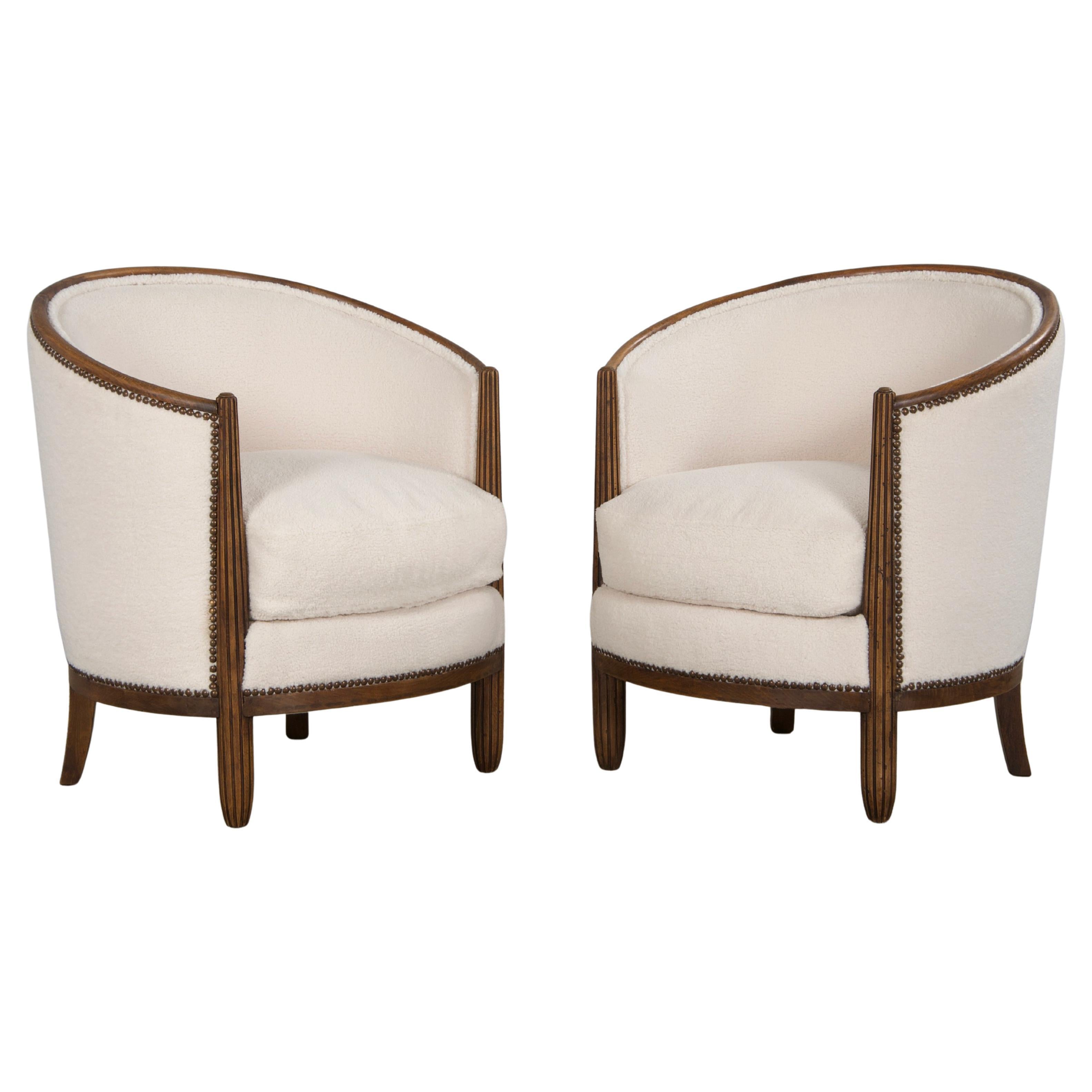 1920s French Parisian Art Deco Maple Tub Armchairs in Cream Boucle - A Pair
