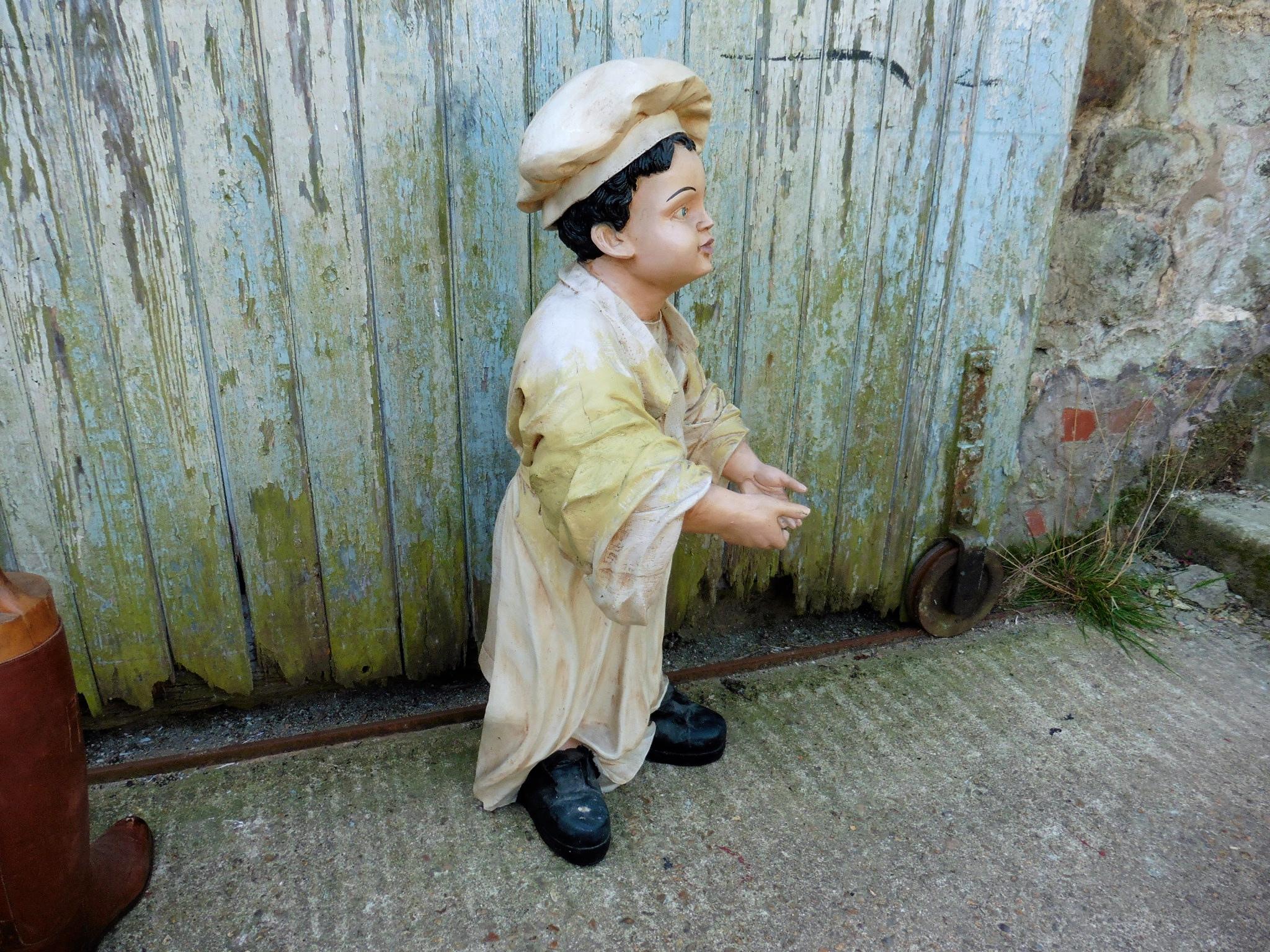 1920s French Patisserie Advertising Figure, Character Doll In Good Condition In Chillerton, Isle of Wight
