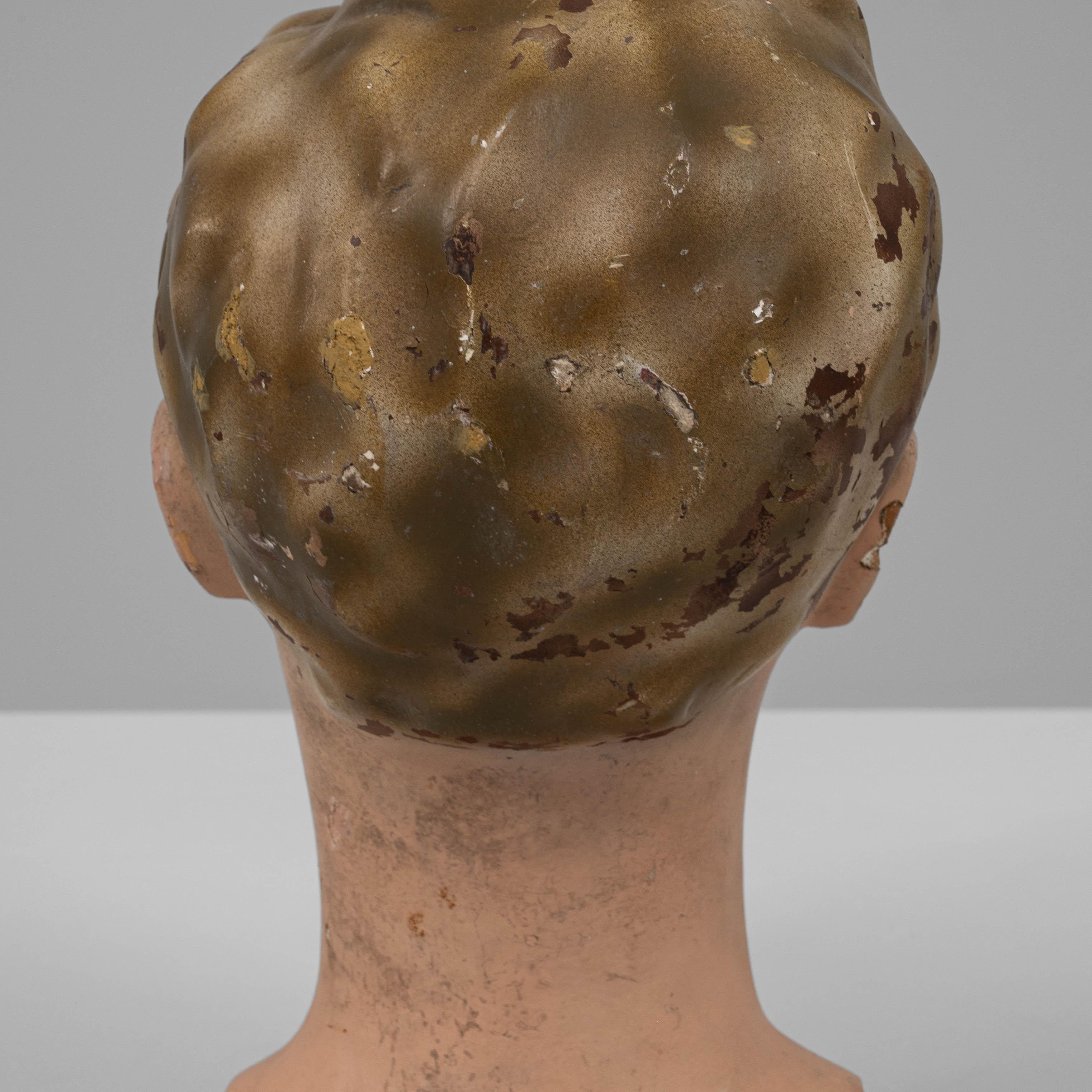 Busto in gesso francese del 1920 in vendita 8