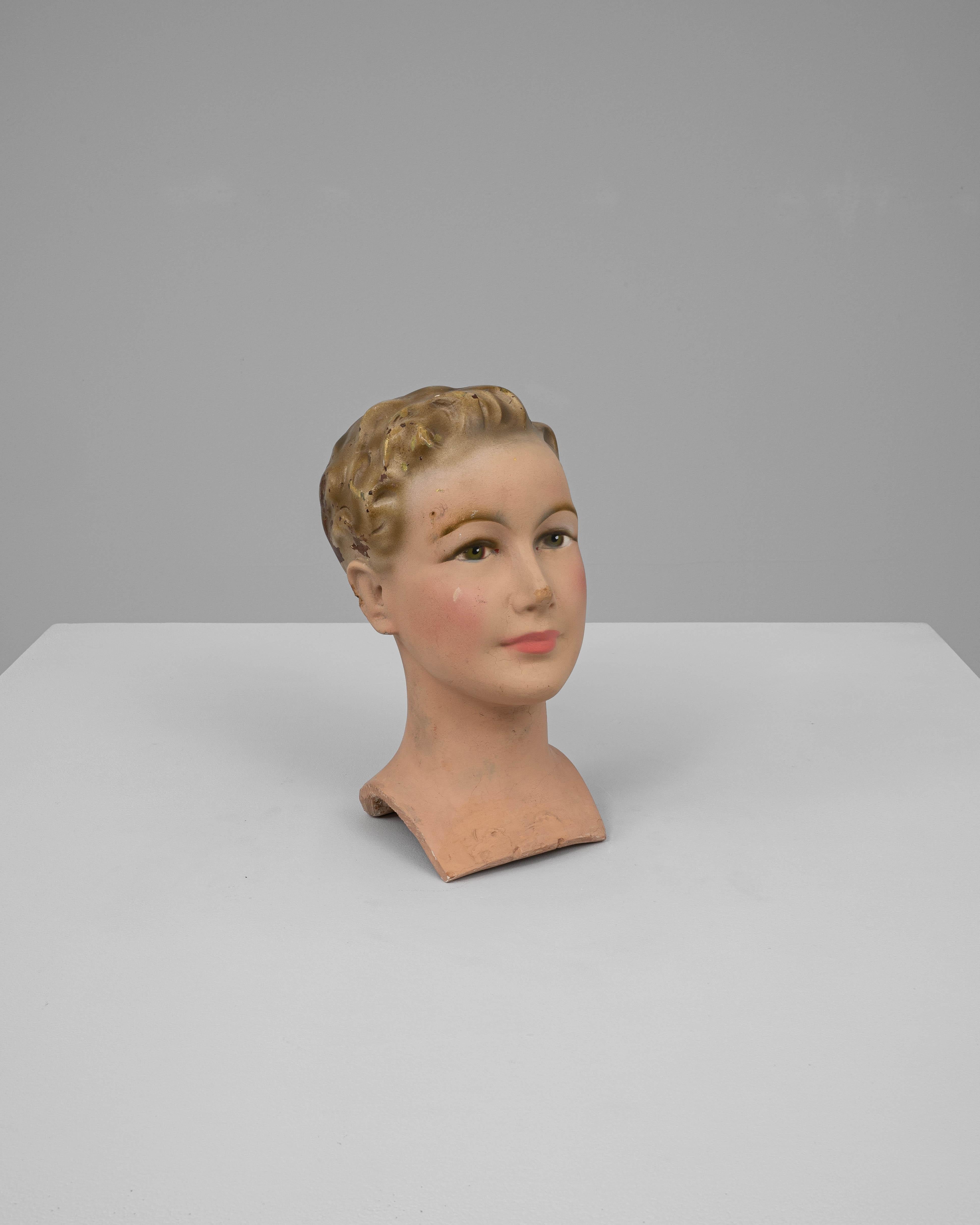 Busto in gesso francese del 1920 In condizioni buone in vendita a High Point, NC