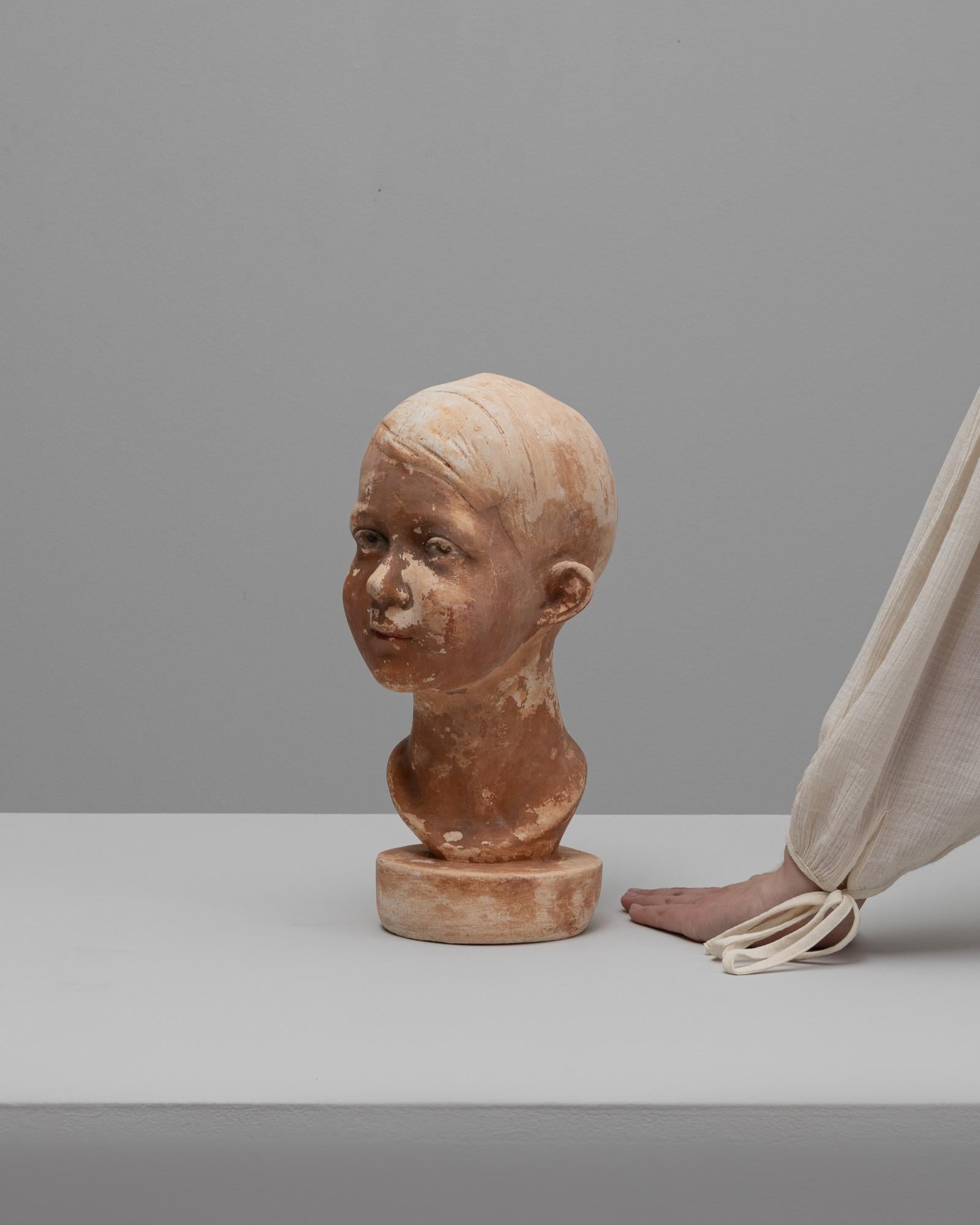 Intonaco Busto in gesso di ragazzo francese degli anni '20 in vendita
