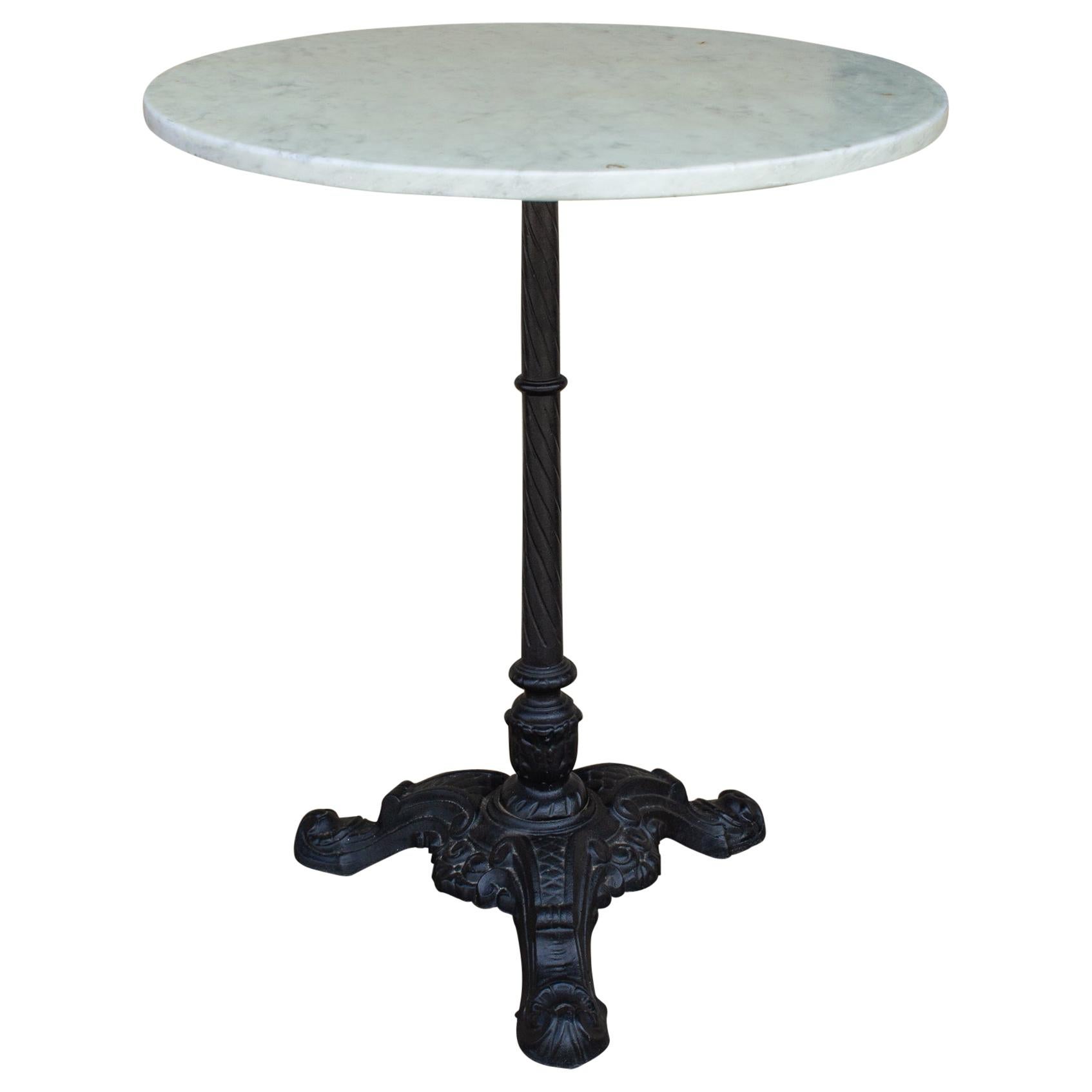 1920er Jahre Französisch Runde Weißer Marmor 
Eisen Bistro-Tisch