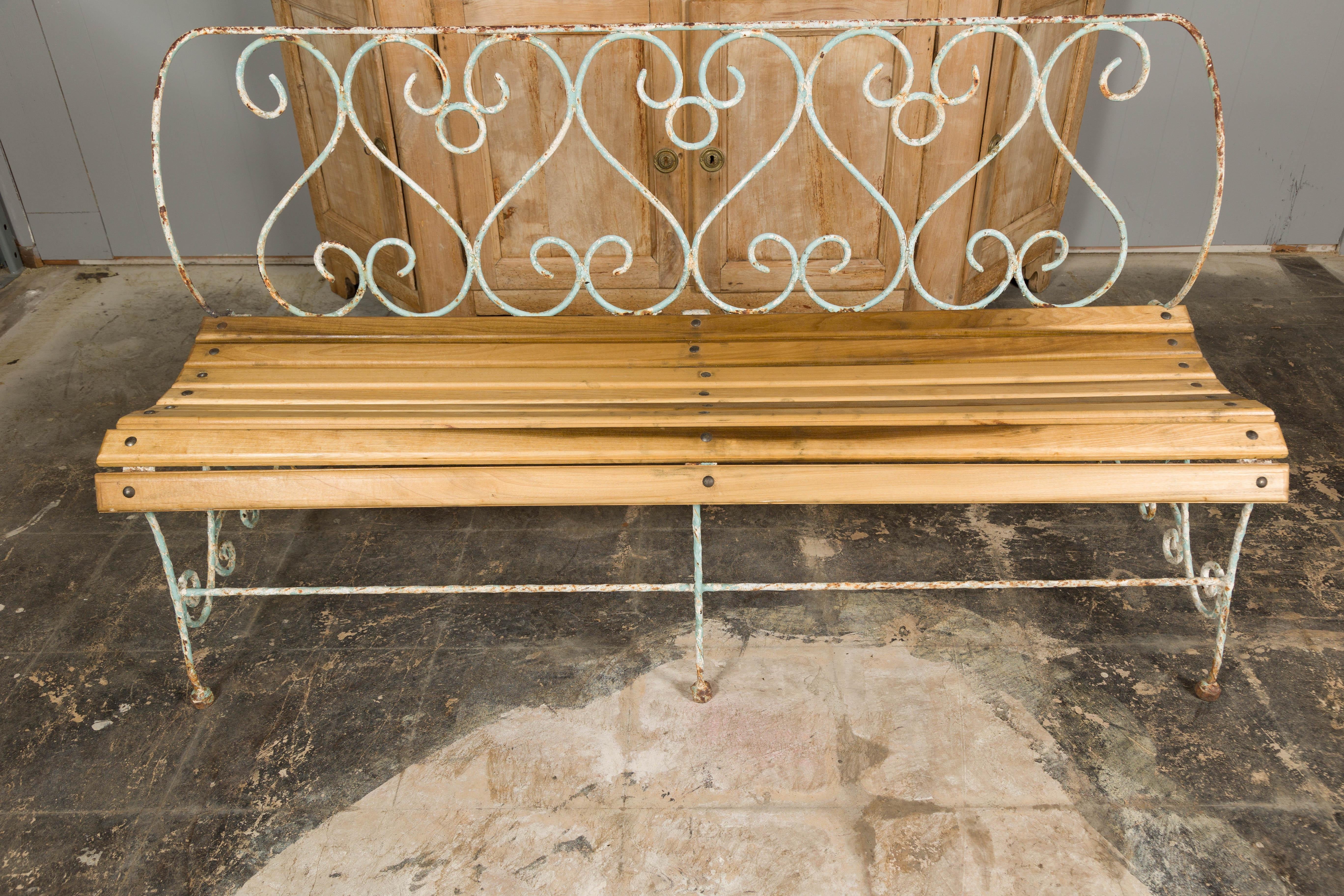 1920s French Rustic Iron Garden Bench with Scrolling Motifs and Slatted Seat For Sale 2