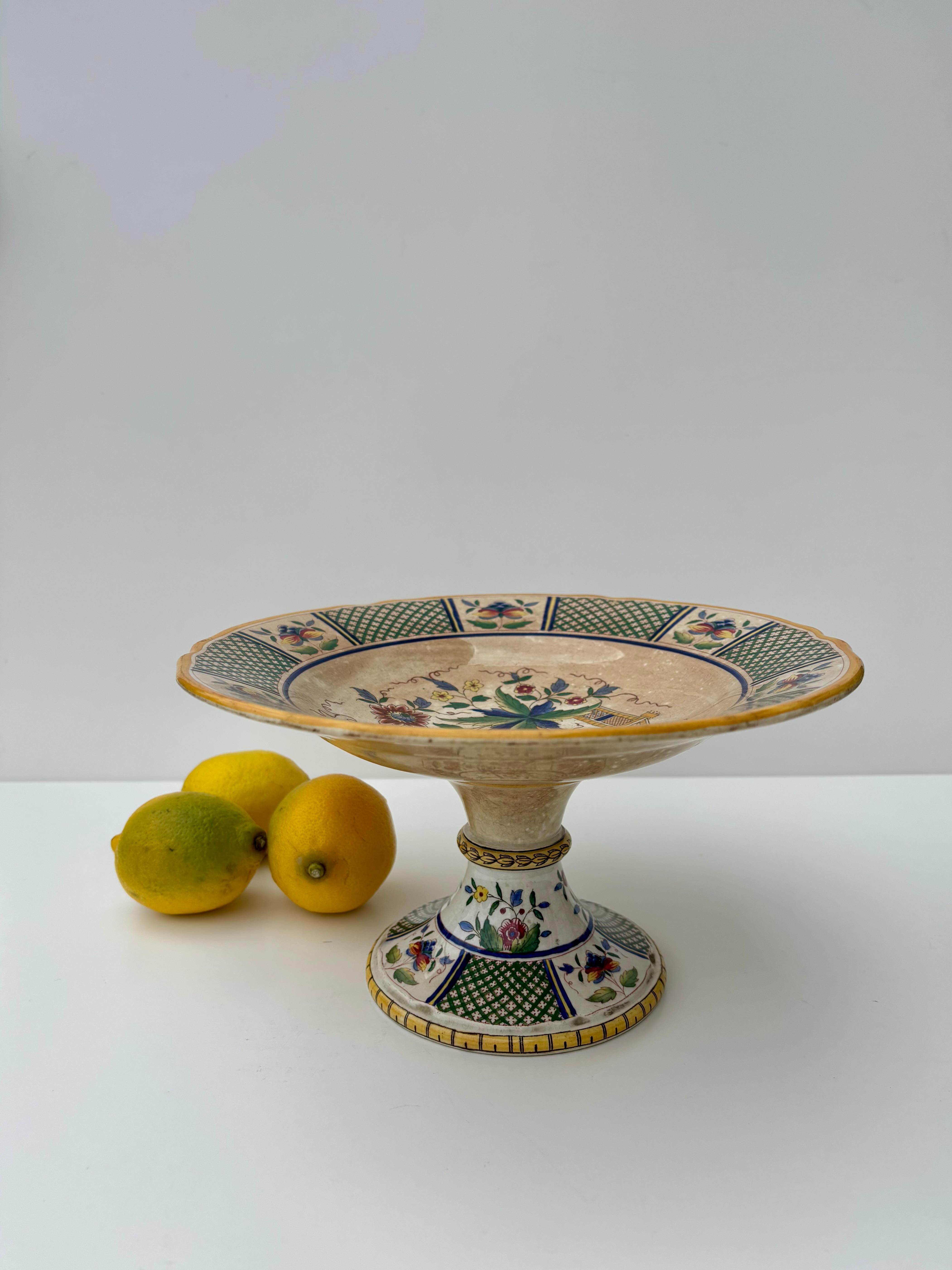 Provincial français Présentoir à fruits ou à gâteaux des années 1920 à Sarreguemines (France) en vente
