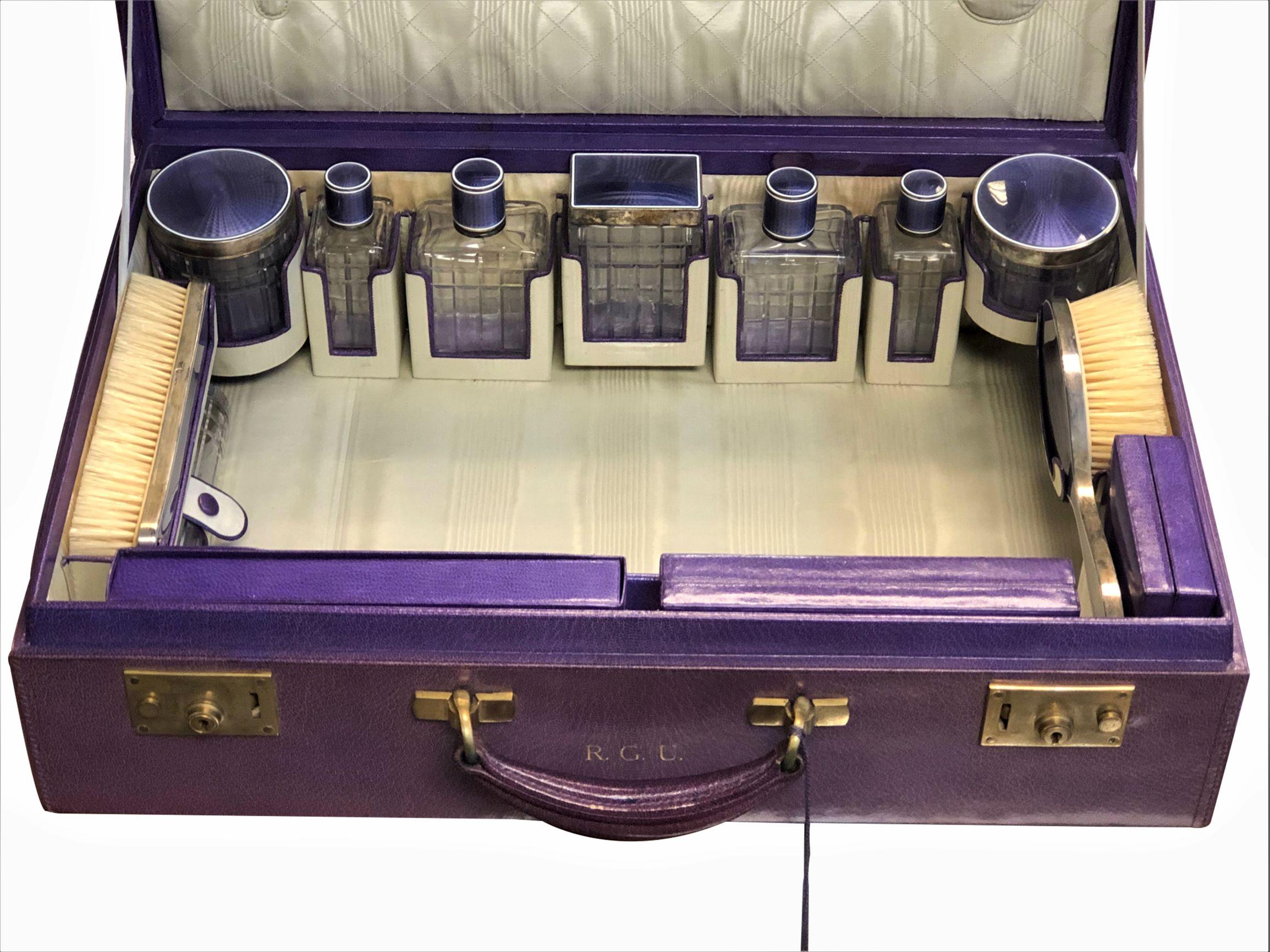1920er Jahre Französisch Sterling und Emaille Travel Grooming Set 2