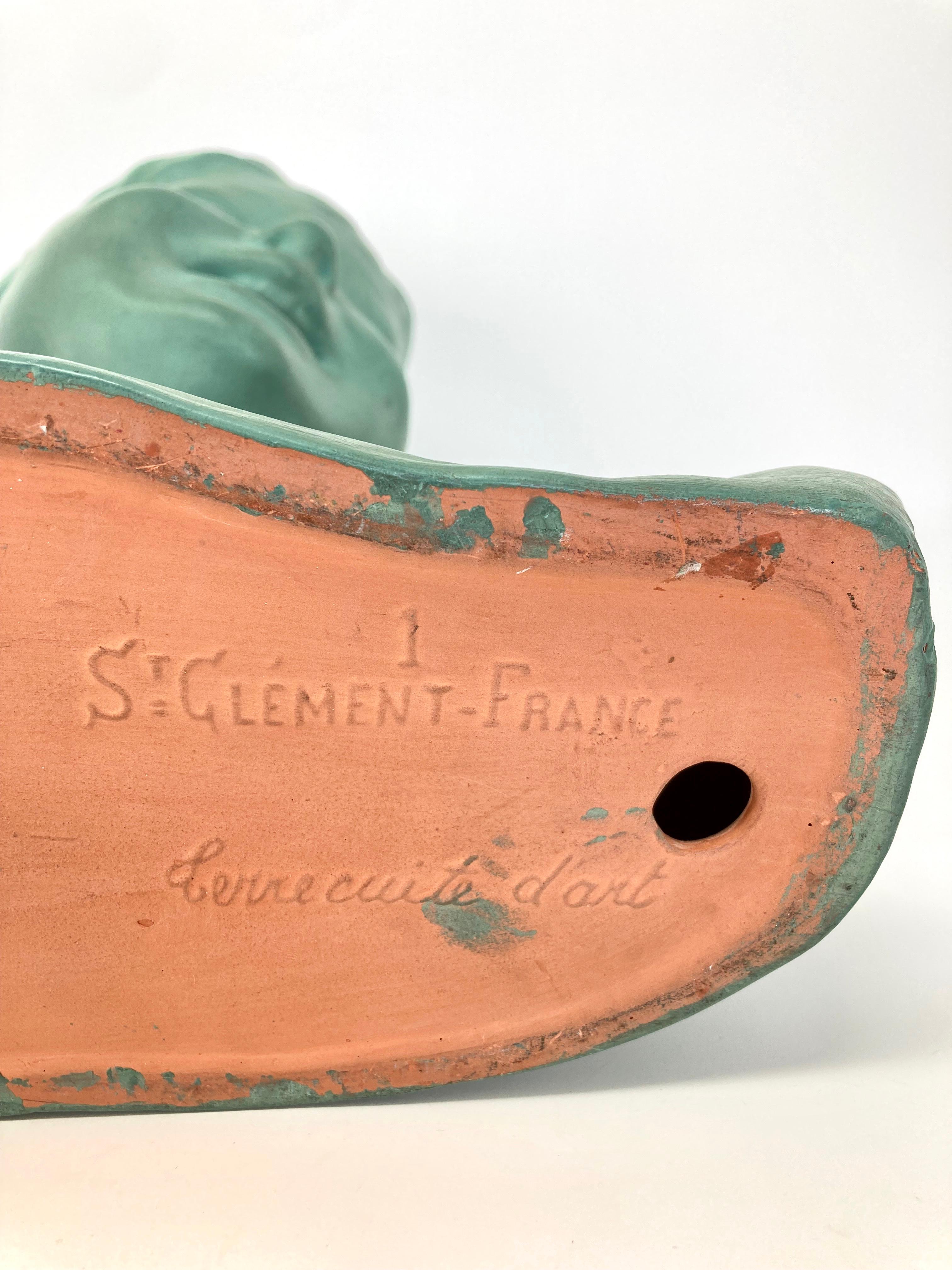 Buste en terre cuite française des années 1920 par Saint Clément Copie de l'enfant rieur de Settignanos  en vente 2