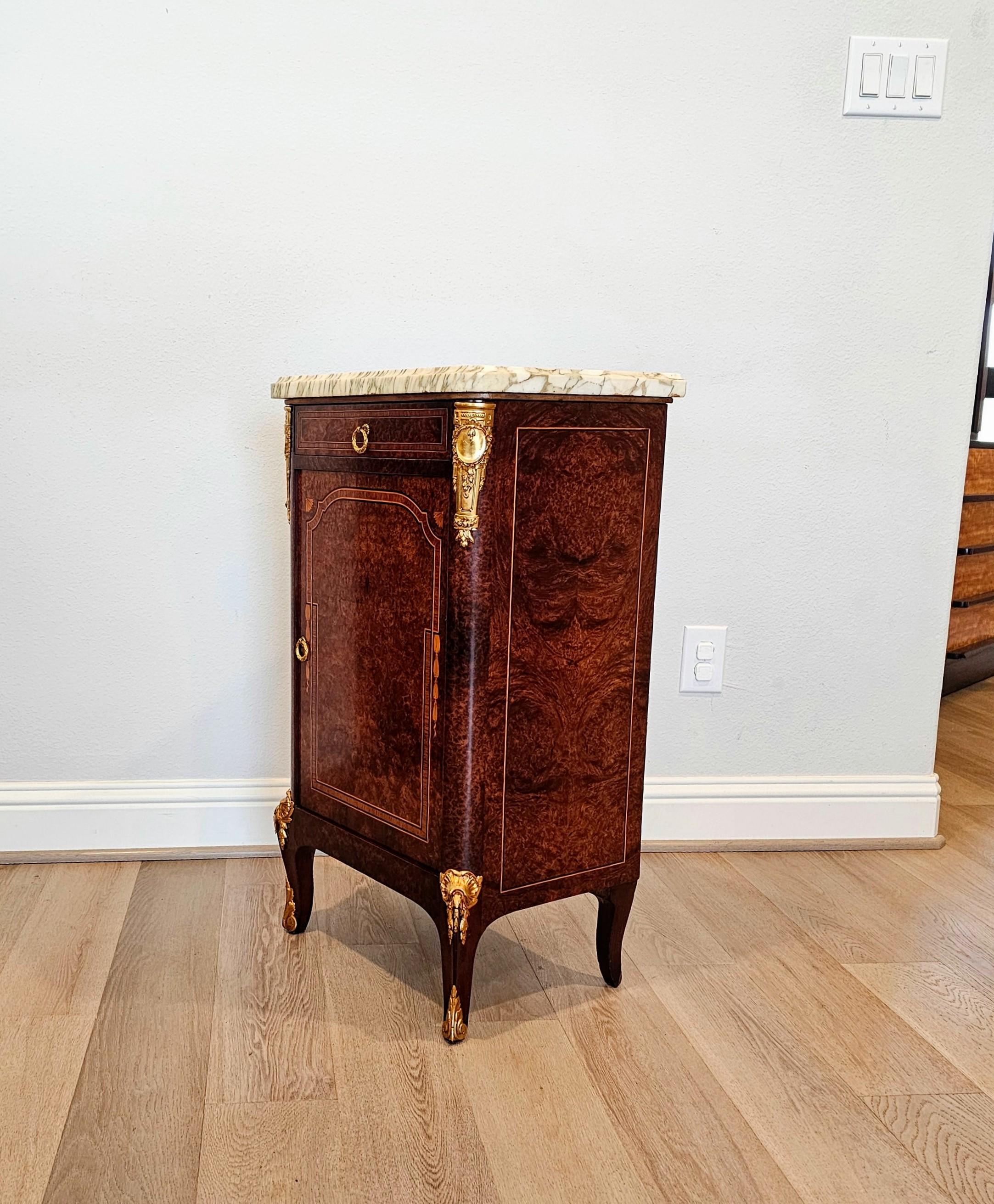 Marquetry 1920s French Transitional Burled Amboyna Nightstand  For Sale
