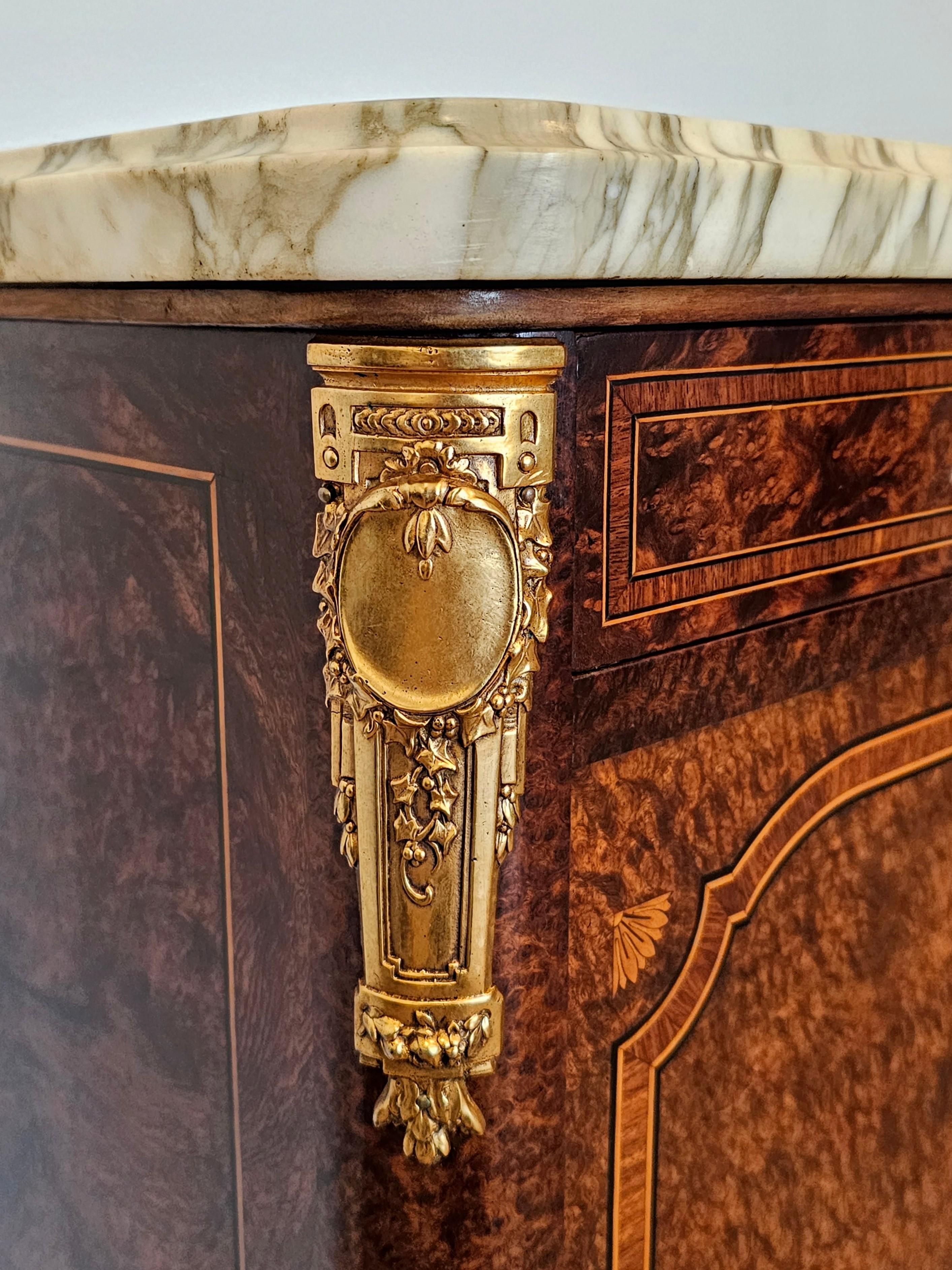 1920s French Transitional Burled Amboyna Nightstand  For Sale 1