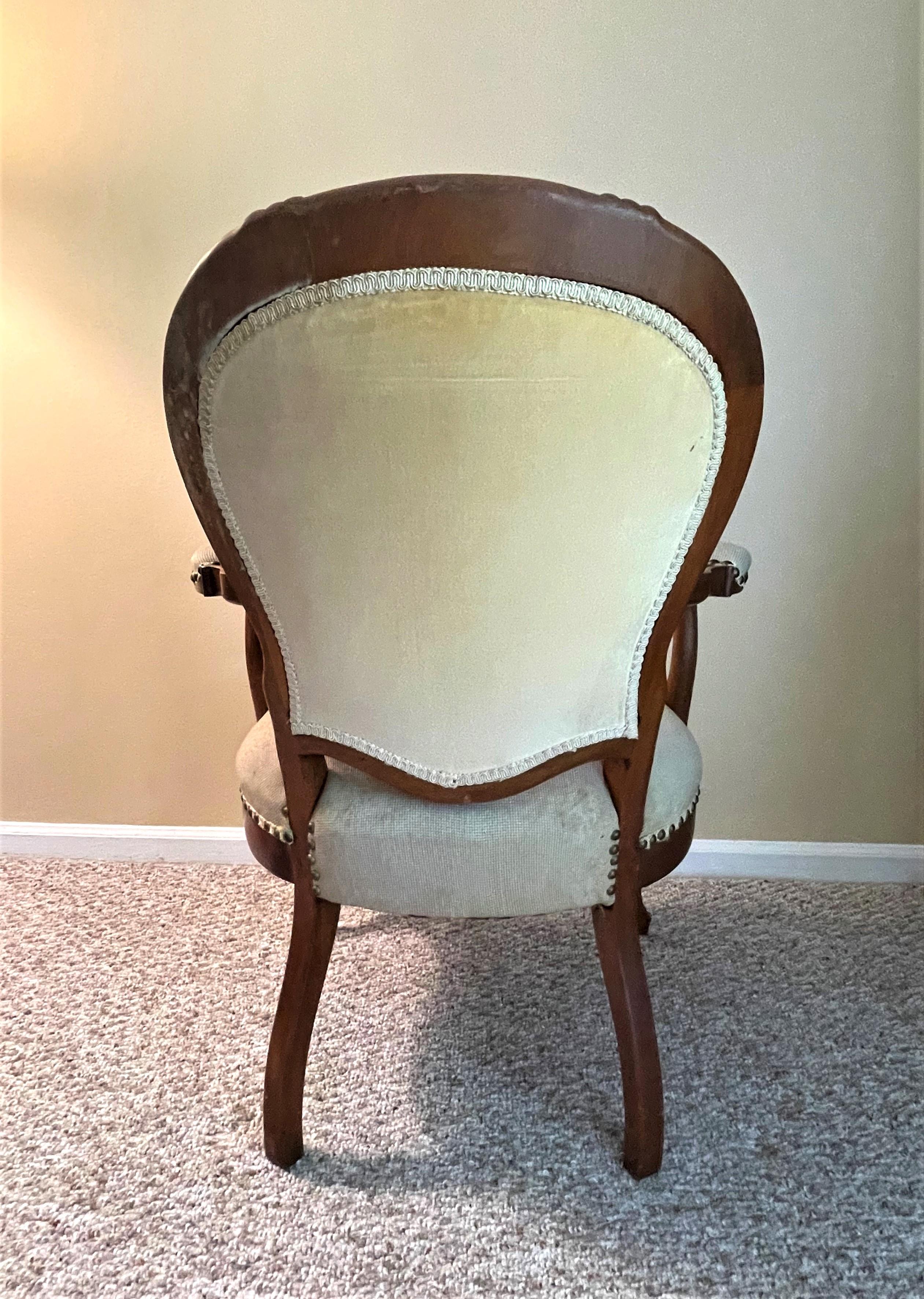 Wool 1920s French Walnut Accent Chair with Needlepoint Upholstery For Sale