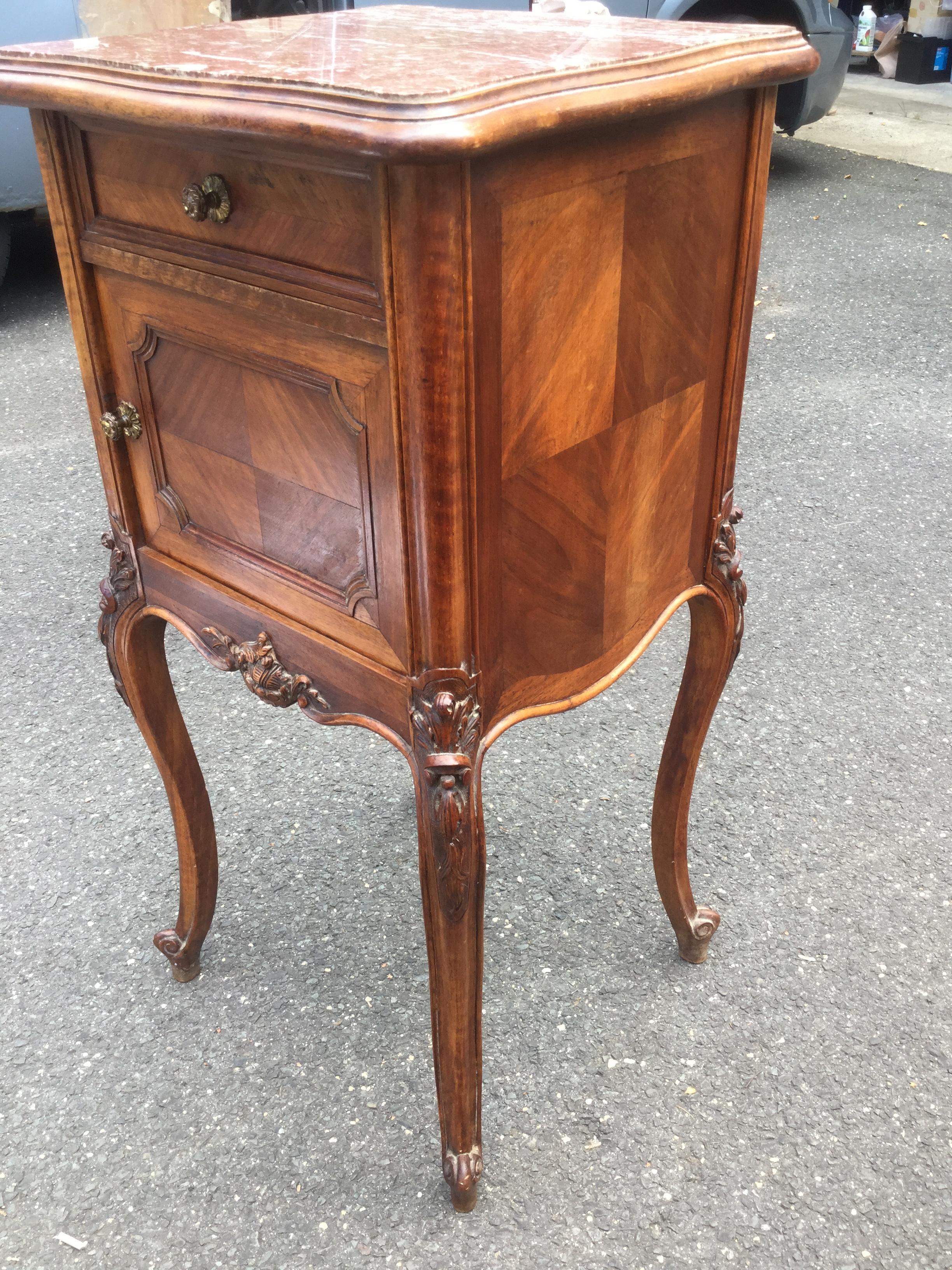 1920s French Walnut Side Table with Marble Top In Good Condition In Livingston, NJ