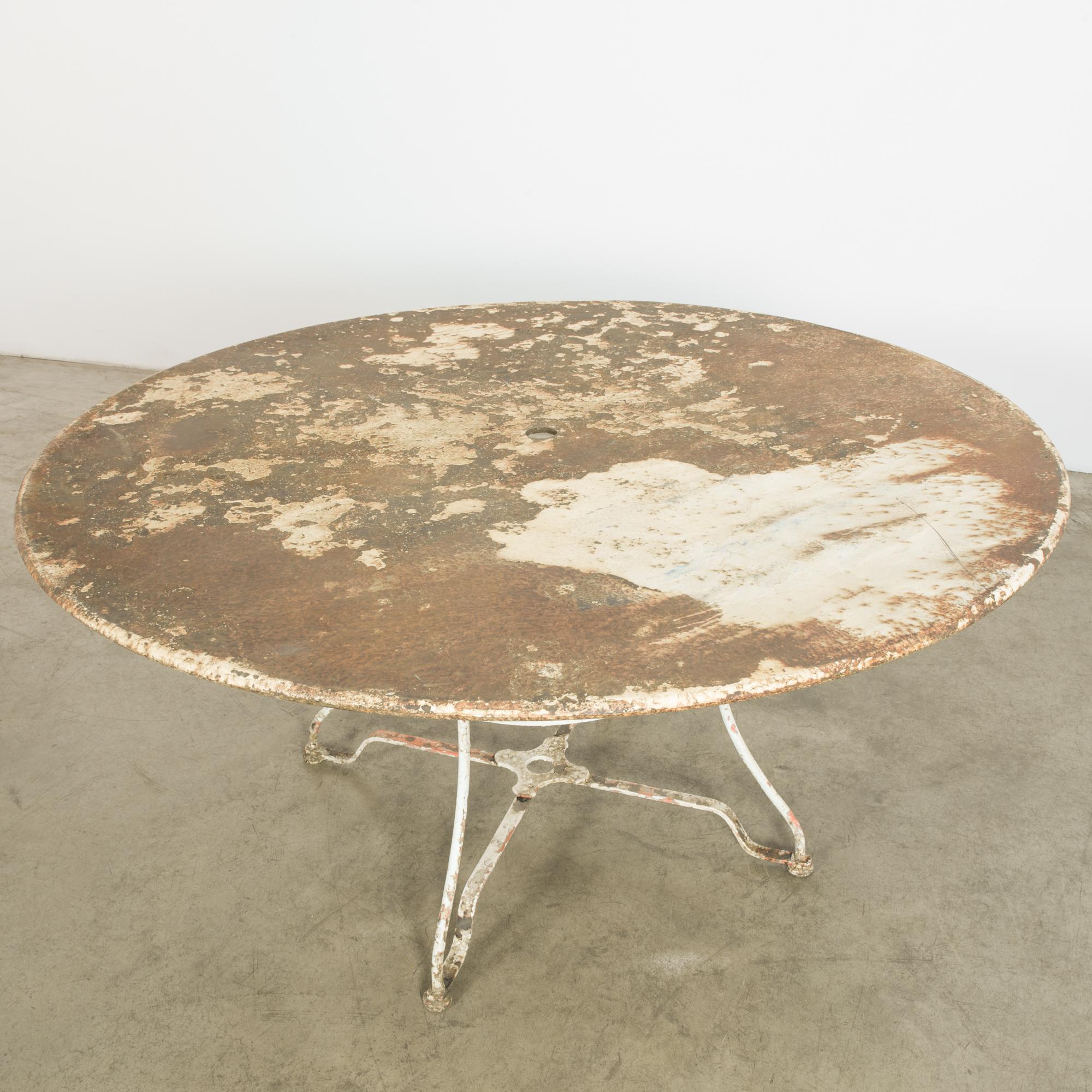 Early 20th Century 1920s French White Patinated Metal Table