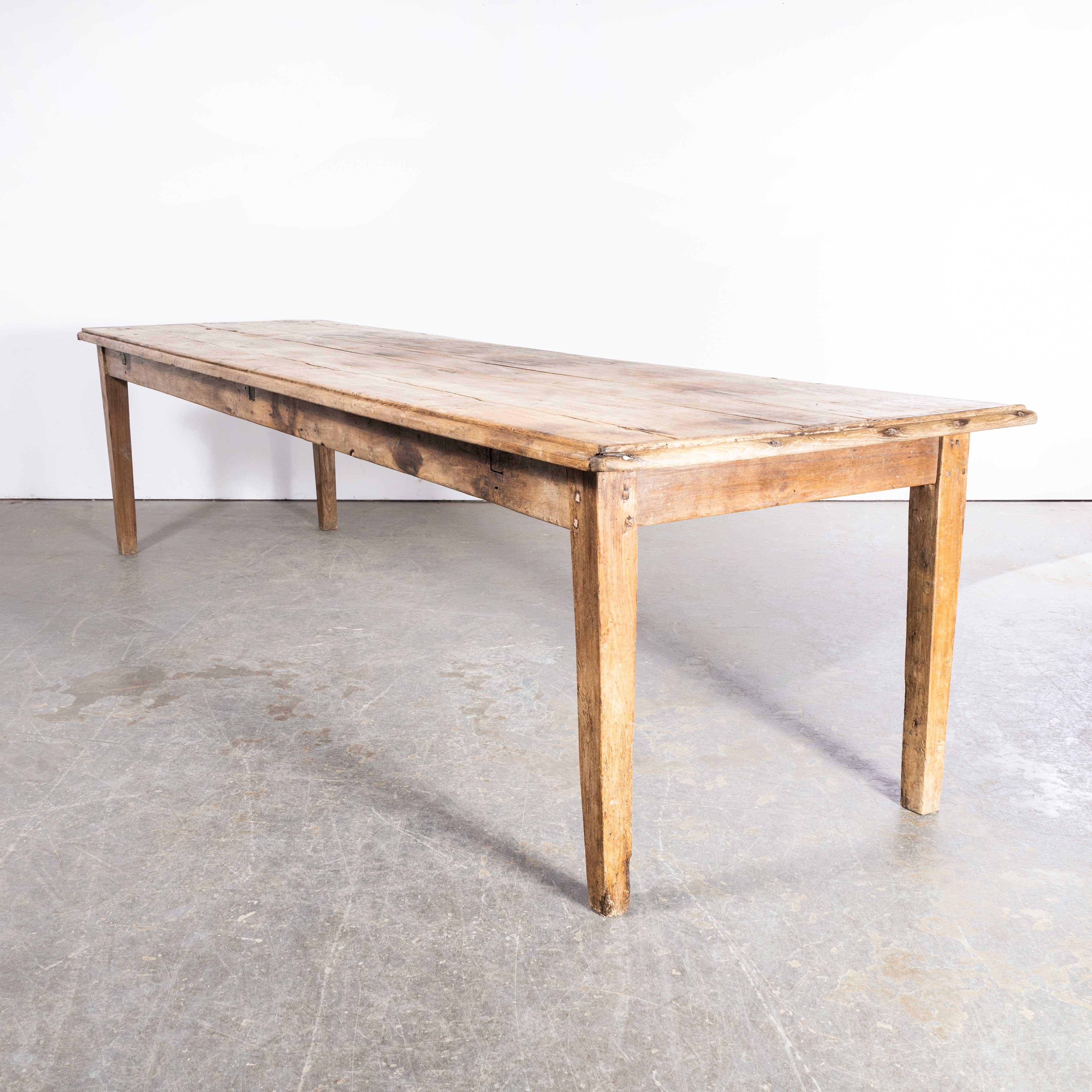 1920's  French Wild Oak Rectangular Farmhouse Dining Table - Three Plank In Good Condition In Hook, Hampshire