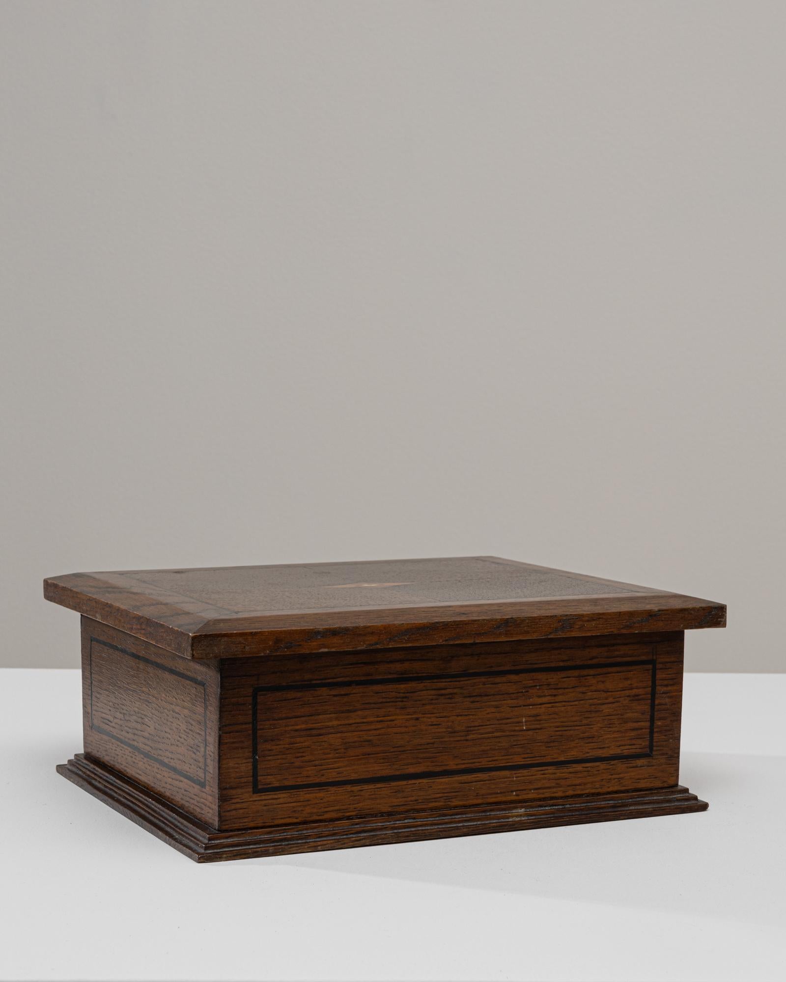 Scatola di legno francese del 1920 in vendita 2