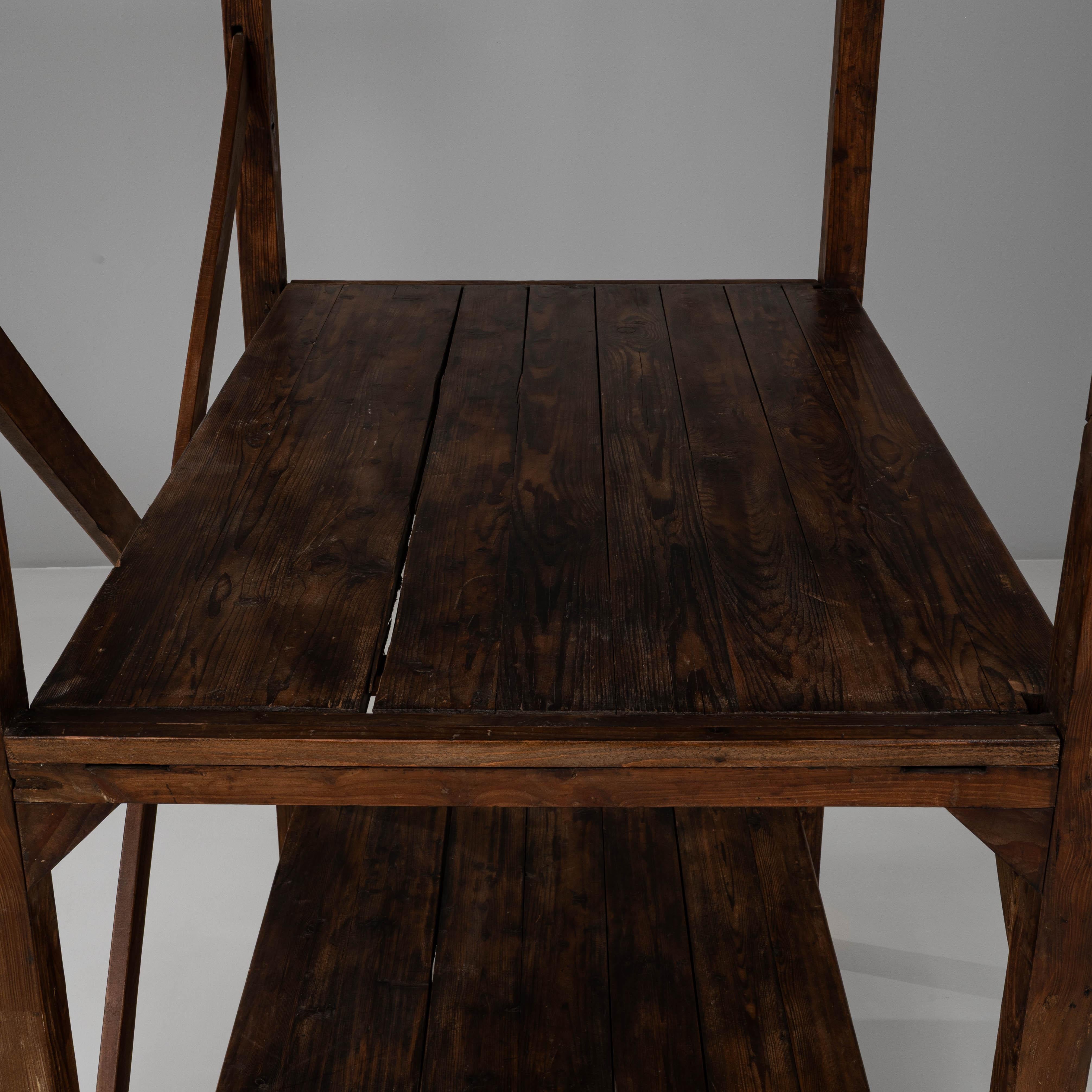 Scaffale francese anni '20 con cornice a X in legno in vendita 7