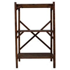 Scaffale francese anni '20 con cornice a X in legno