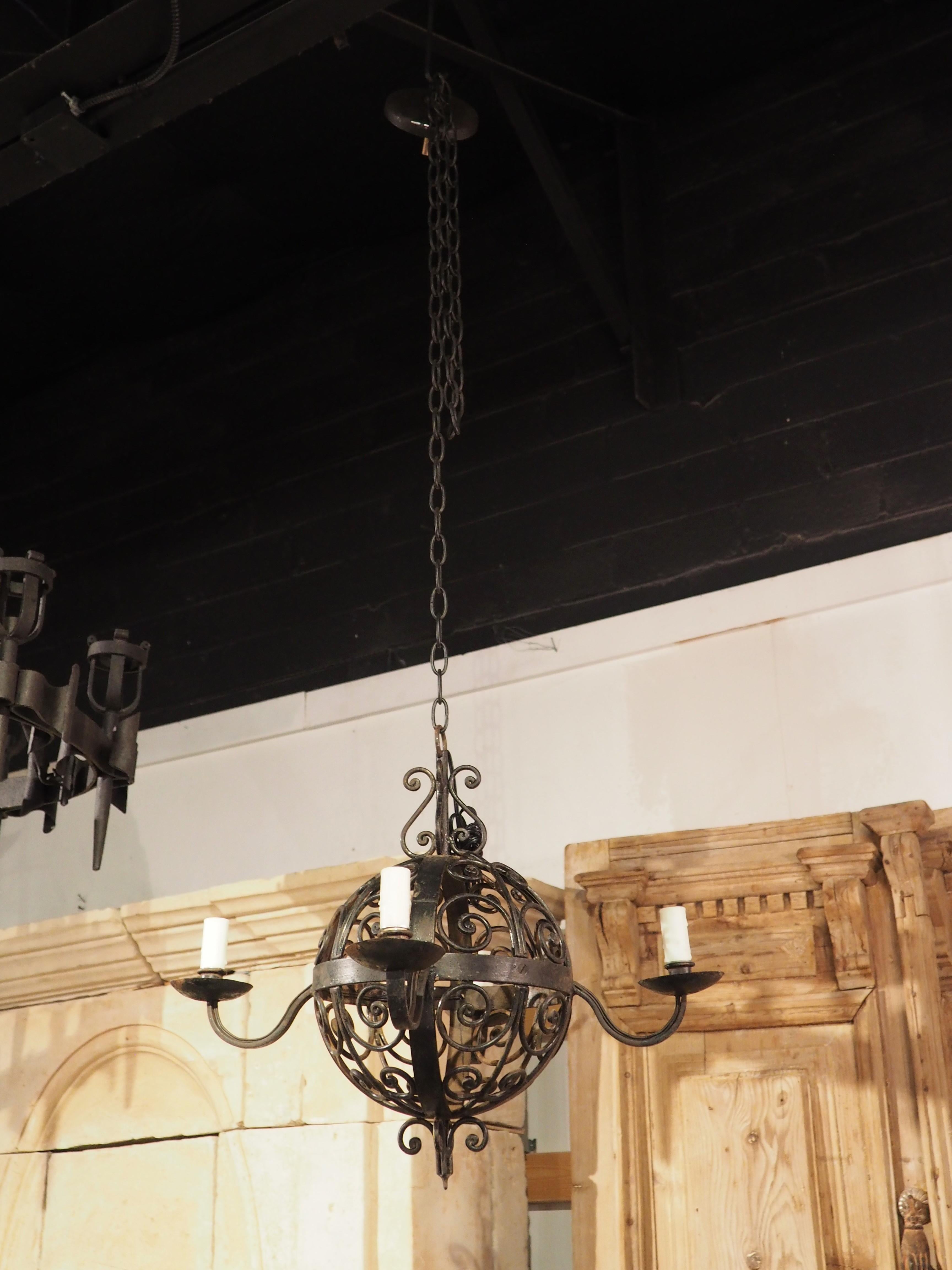 1920s, French, Wrought Iron Ball Chandelier In Good Condition In Dallas, TX